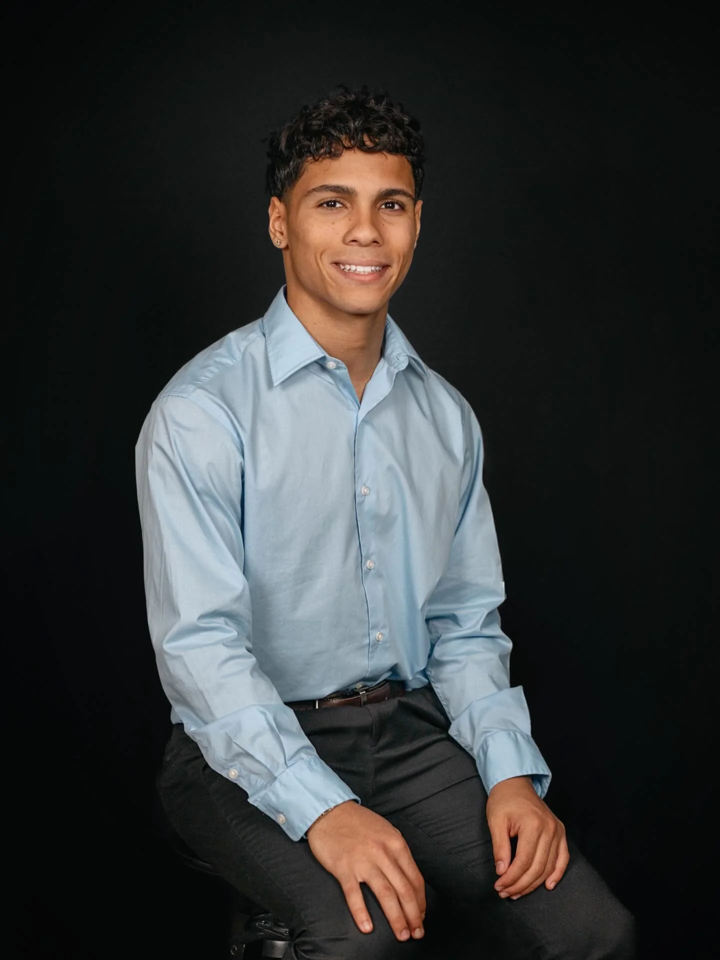 Studio light headshots..

.
.
.
.
.

#ProfessionalPortrait #MensHeadshot #ModernHeadshot #StudioPortrait #CleanPortrait #PortraitPhotography #HeadshotPhotography #BusinessPortrait #ExecutivePortrait #LinkedInHeadshot 
#CorporateHeadshot #EditorialPor