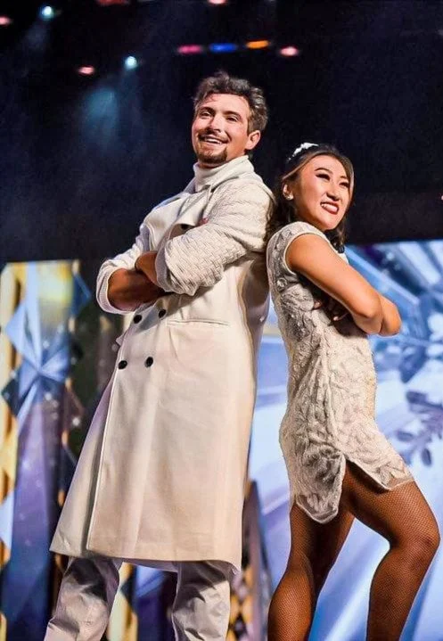 Moé Okuda & Matej Silecky skating in Knot's Berry Farm Snoopy Holiday Show