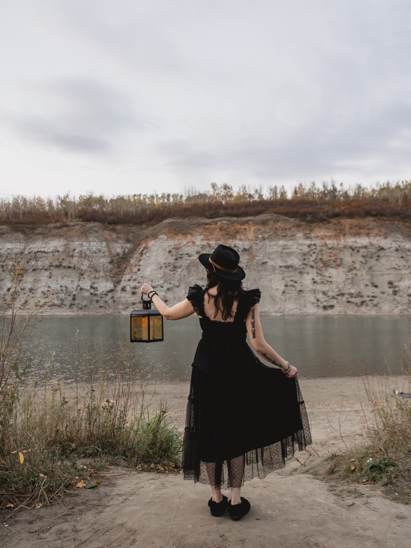 Being the light when there is darkness is such a powerful gift. Jen&rsquo;s Reiki sessions are a beautiful example of this. She shows up as a strong pillar in the community, supporting vulnerable women during times of transition. Her presence creates