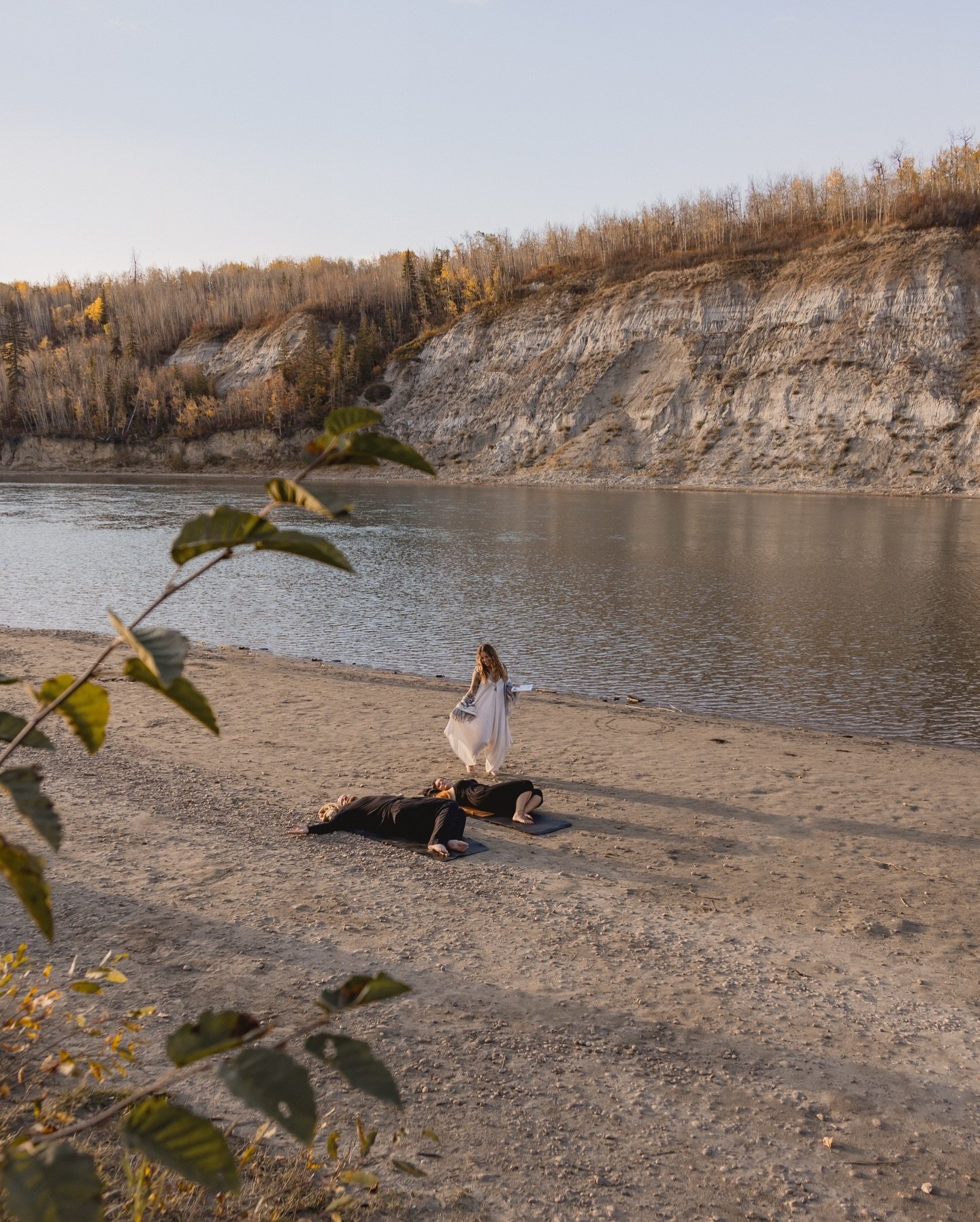 There is something so powerful about witnessing someone hold a sacred space. Their presence invites others to arrive fully, to be seen, and to step into the heart of the community. Capturing these moments is like catching the ripple of care, intentio