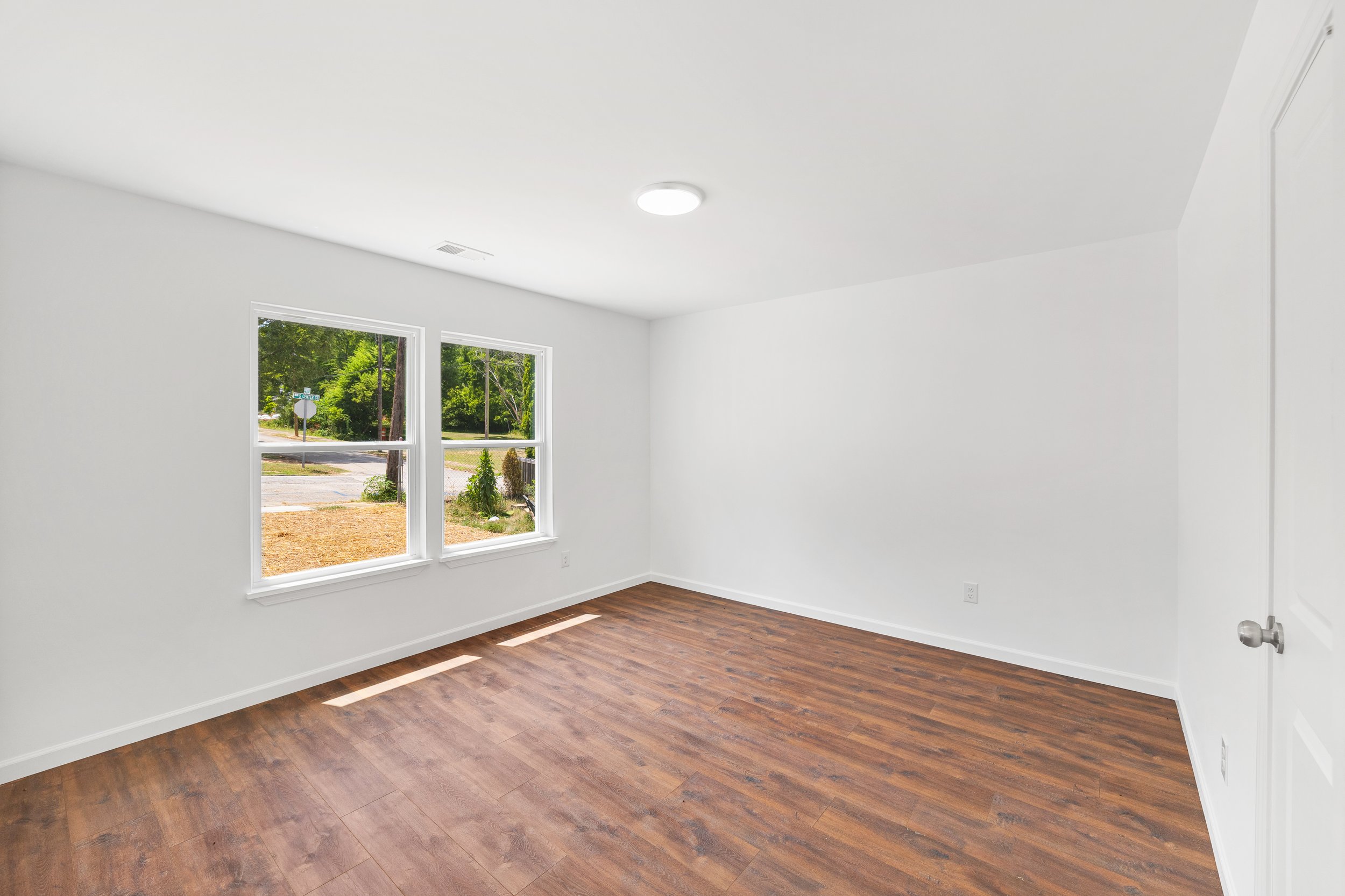 558SouthCenterStreet-13.jpg