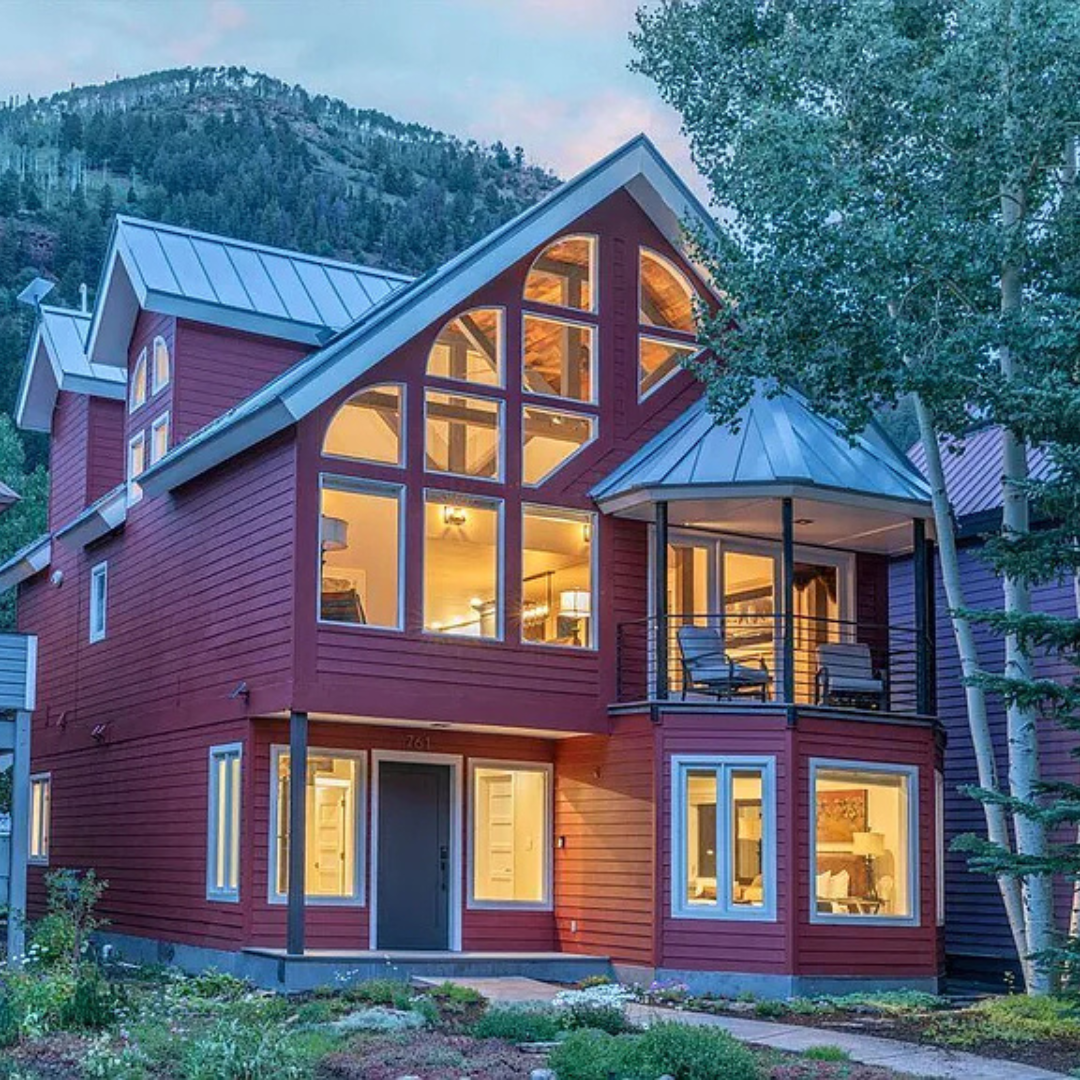 Paid Social Campaign for Hilary Taylor Real Estate