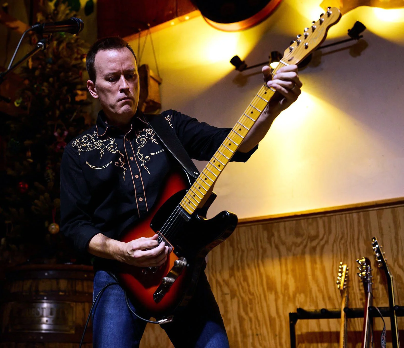 Drop The Needle with Host Andy Leach presenting&nbsp;Anodyne by Uncle Tupelo