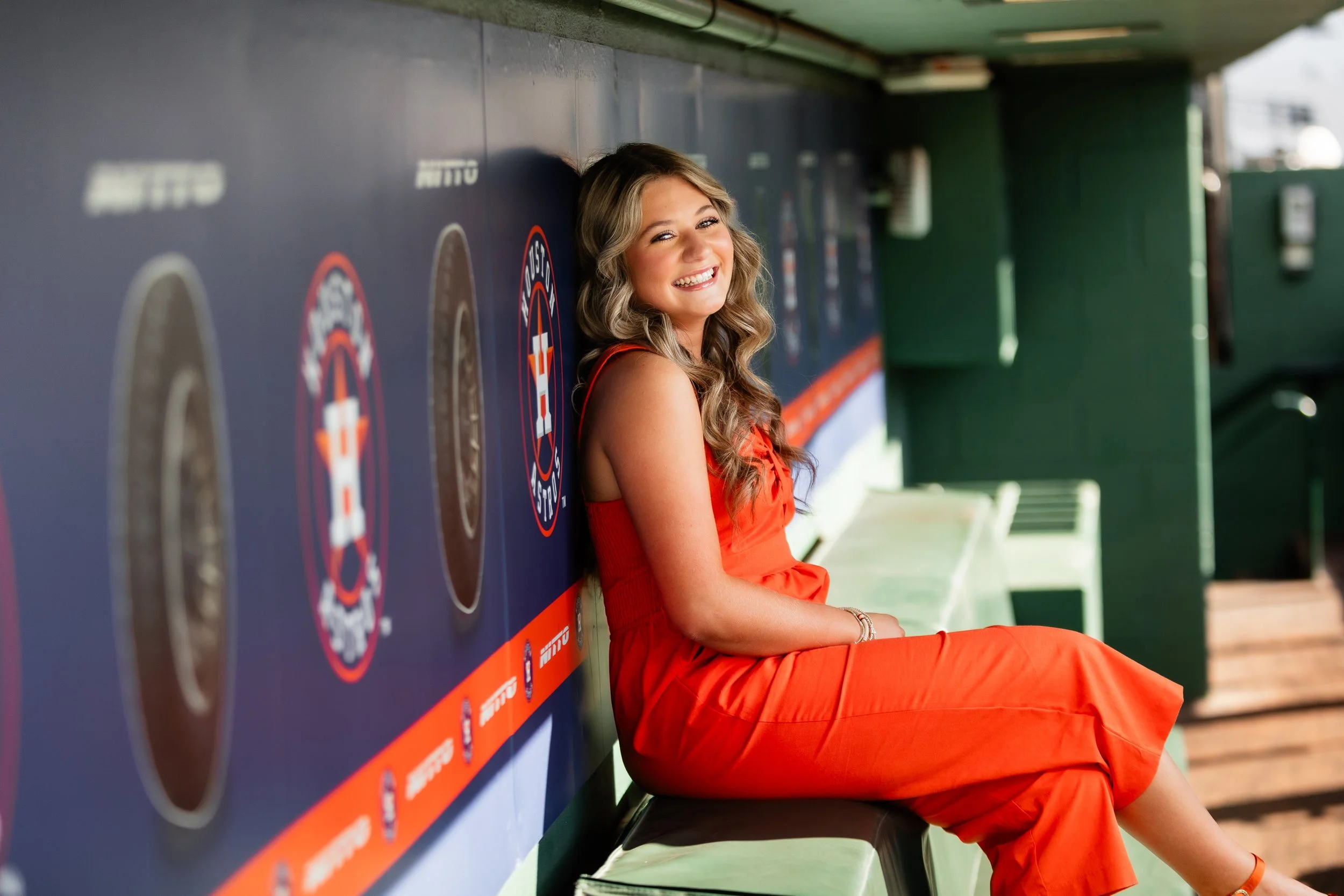high-school-senior-photo-minute-maid-park-dugout-photos