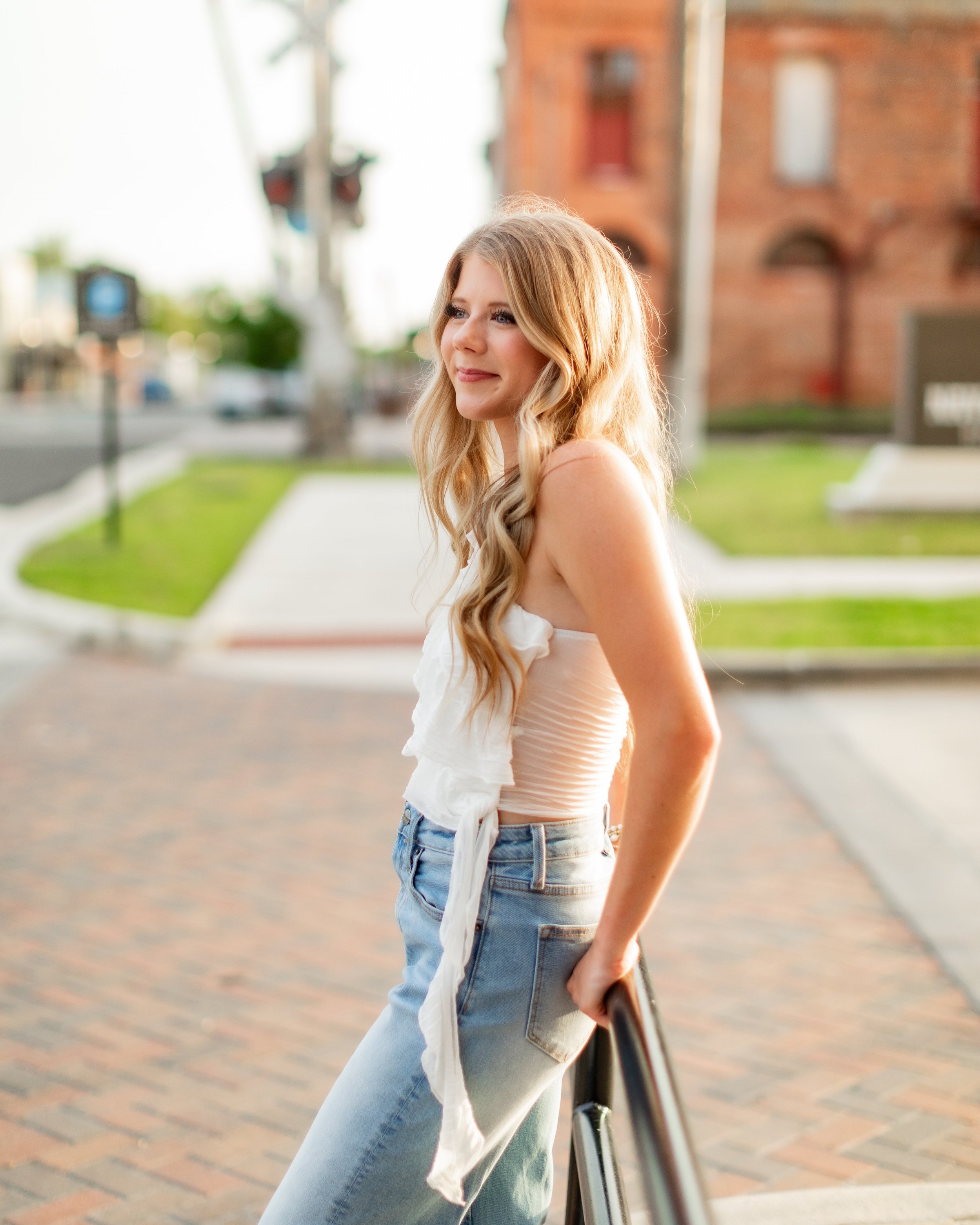 the-woodlands-senior-girl-portrait-high-school-studio-session