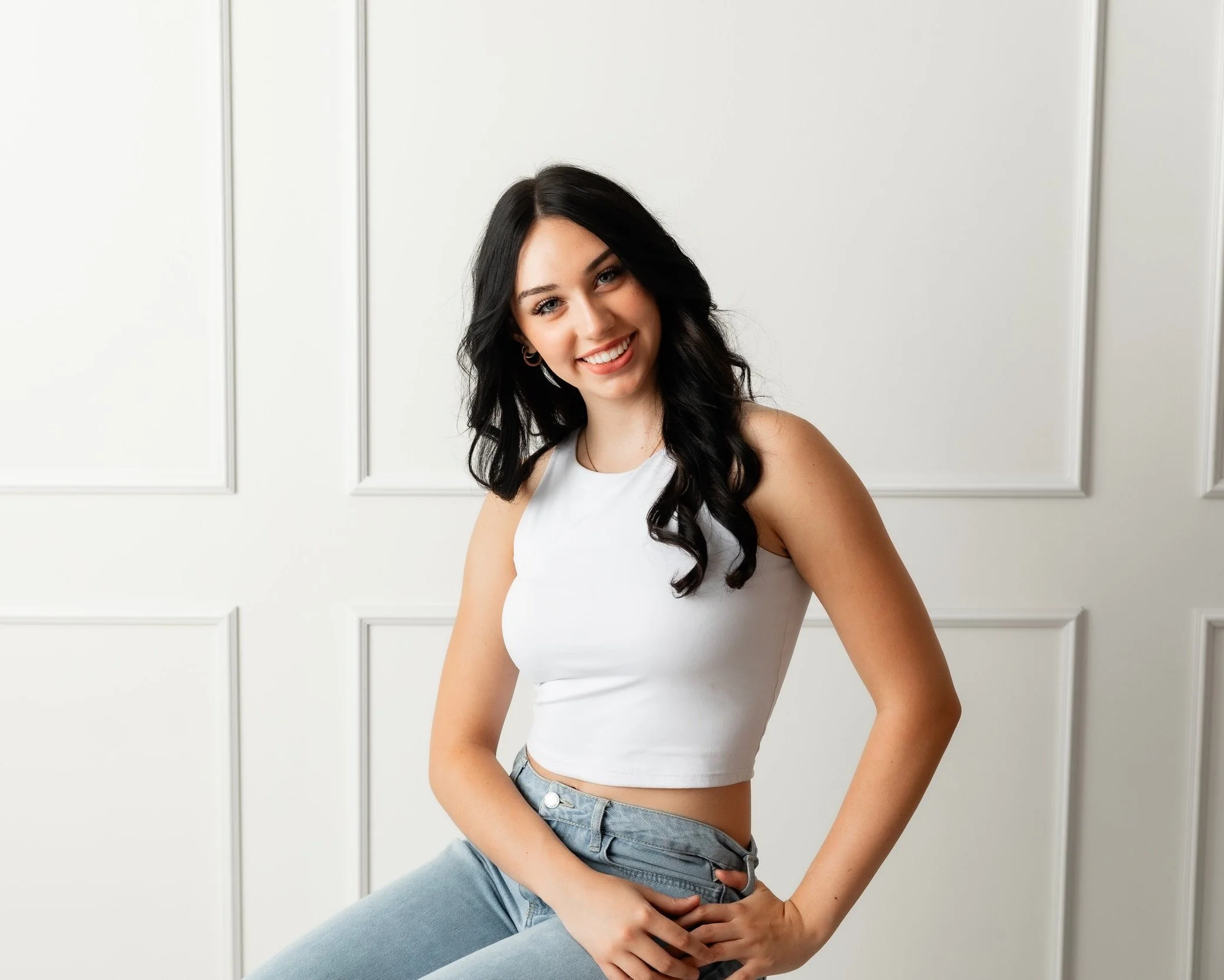 tomball-high-senior-session-grad-announcement-photos-indoor-photos