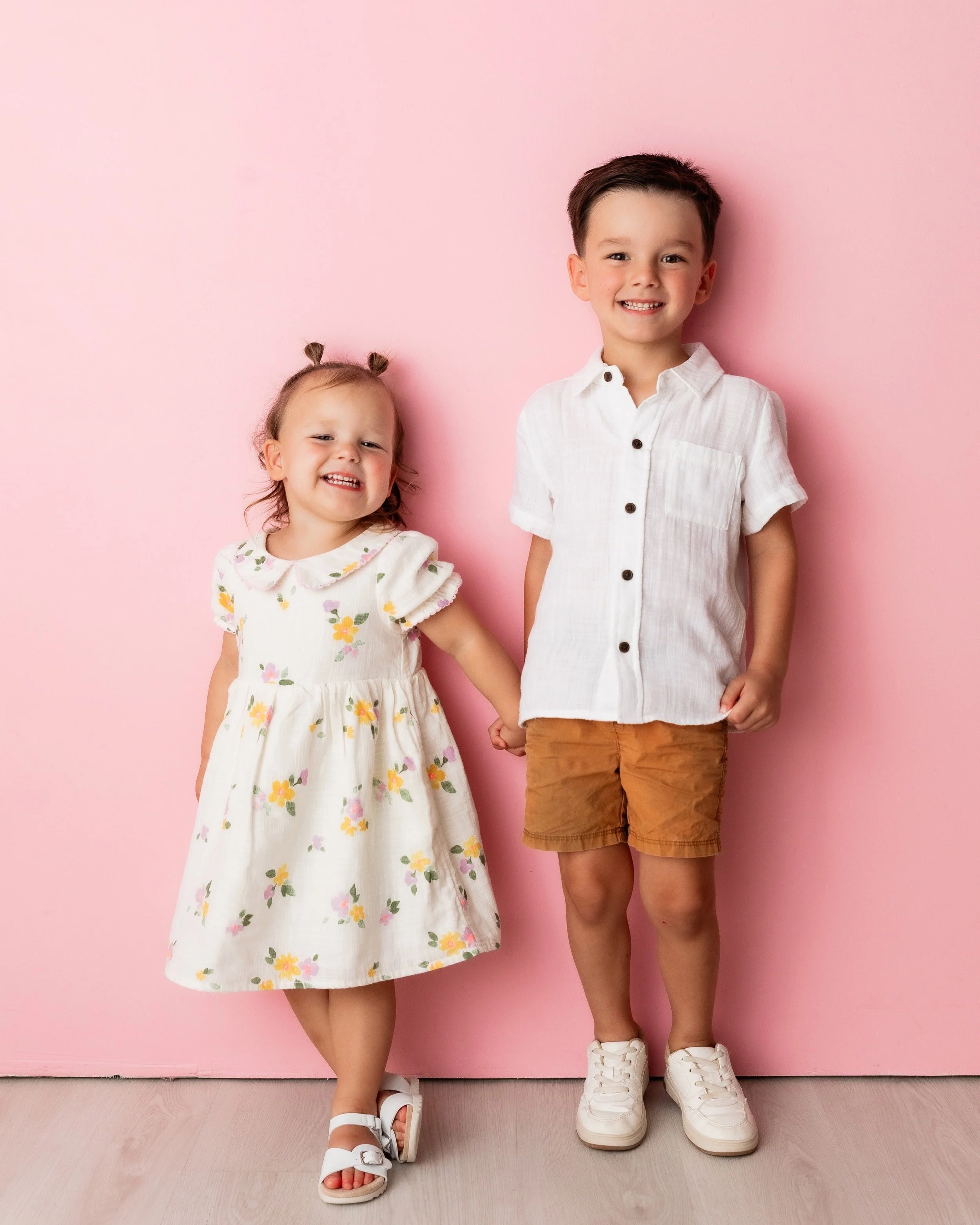 playful-sibling-portrait-houston-studio-session