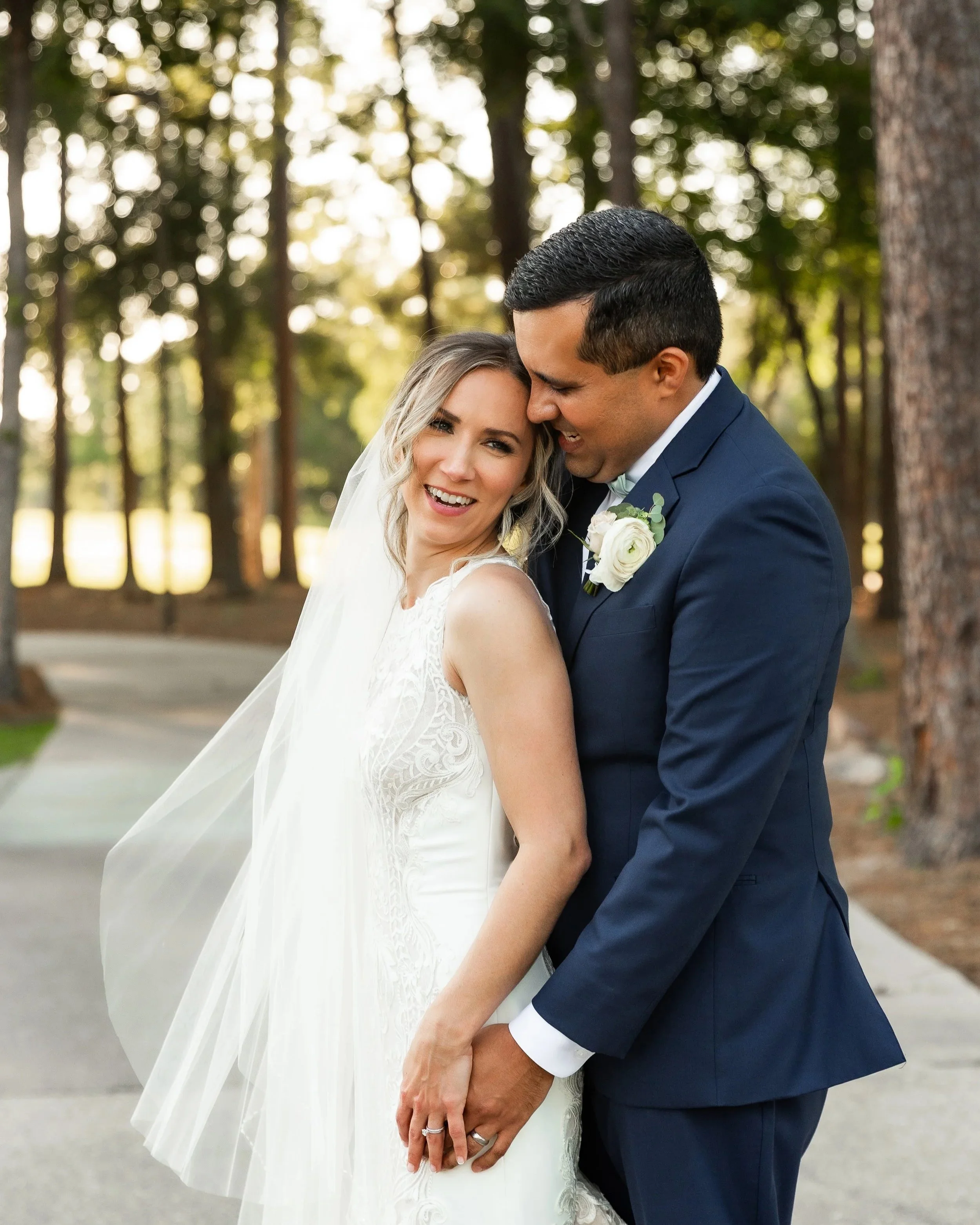 wedding-couple-sunset-portraits-the-woodlands-country-club