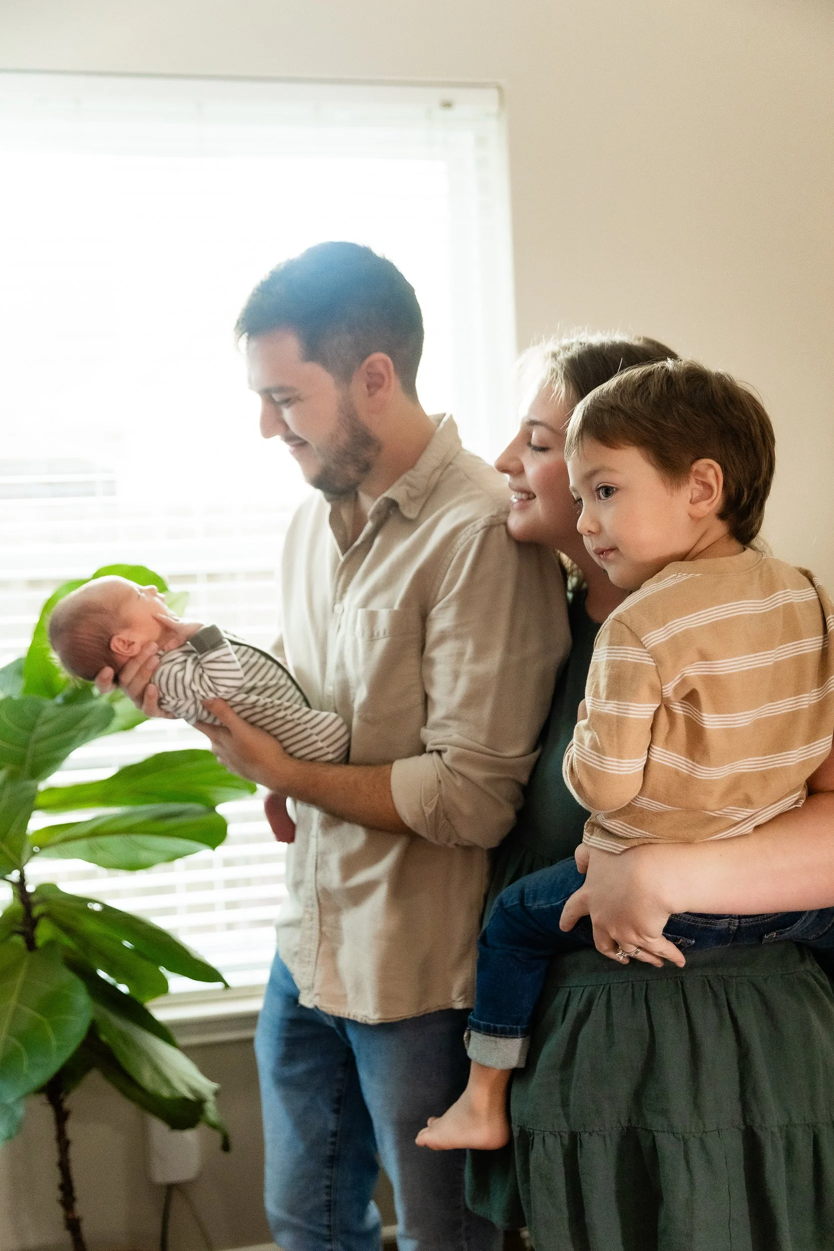 Relaxed In Home Lifestyle Newborn | Torres Family