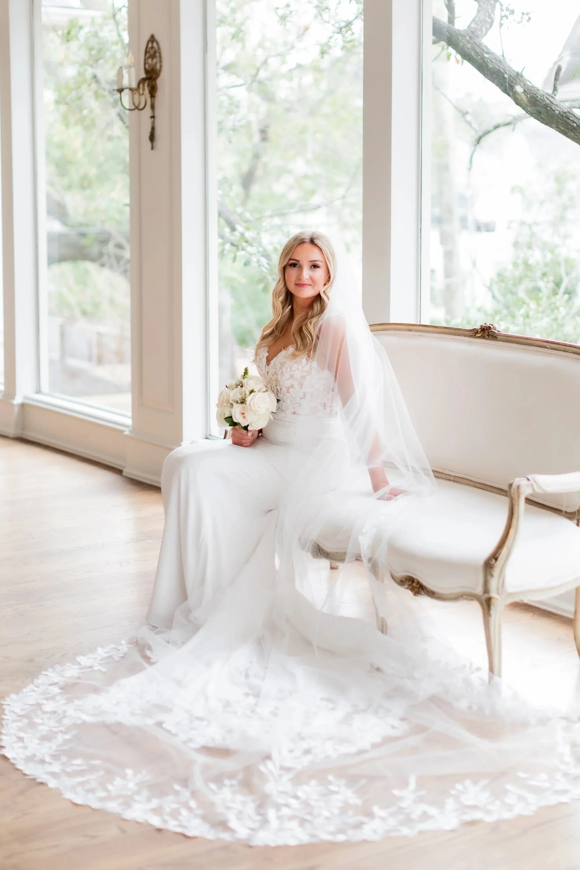 Why You Should Do a Bridal Session (Even If You Weren't Planning To)