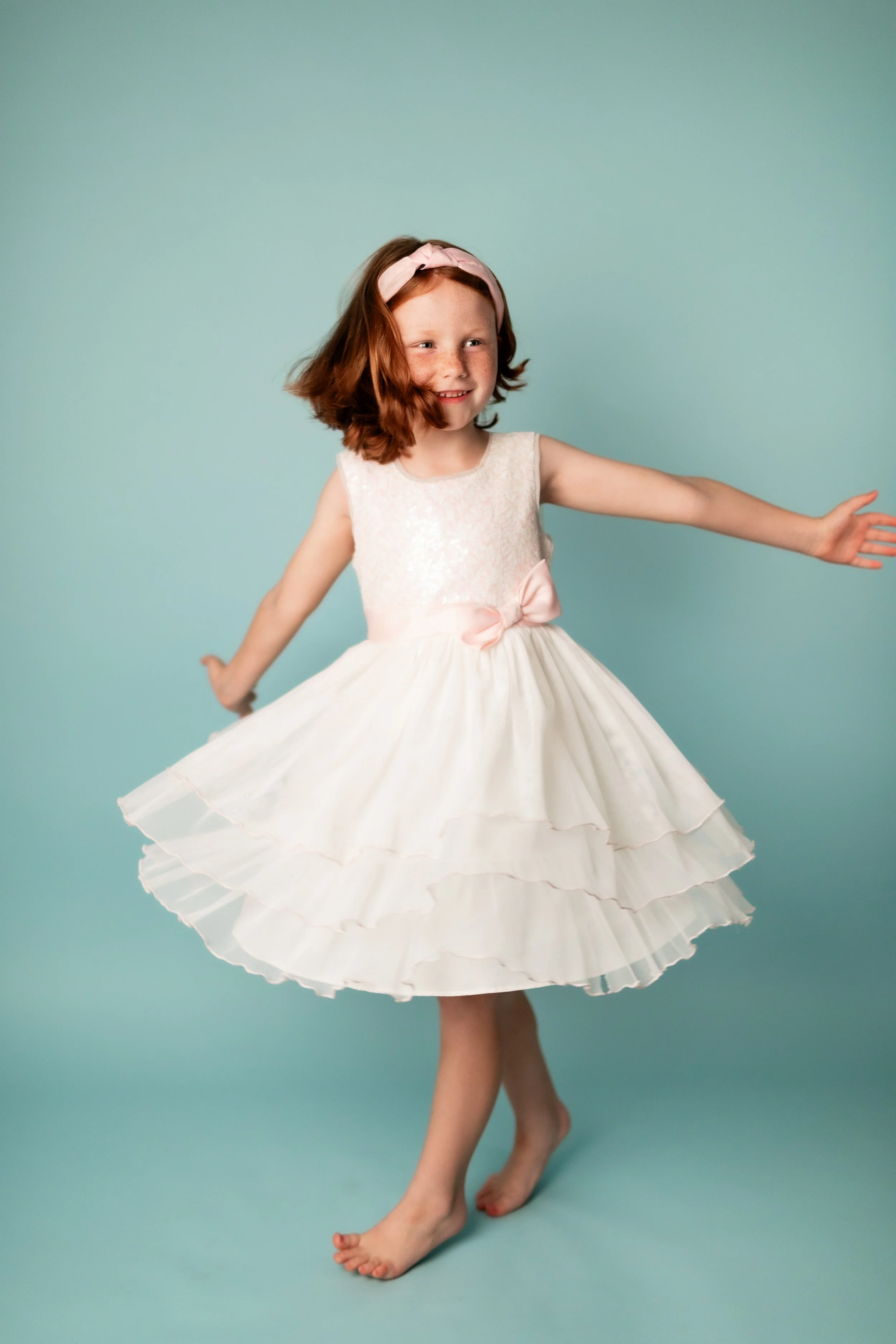 twirling-girl-portrait-session-spring-tx-studio-lifestyle-photos