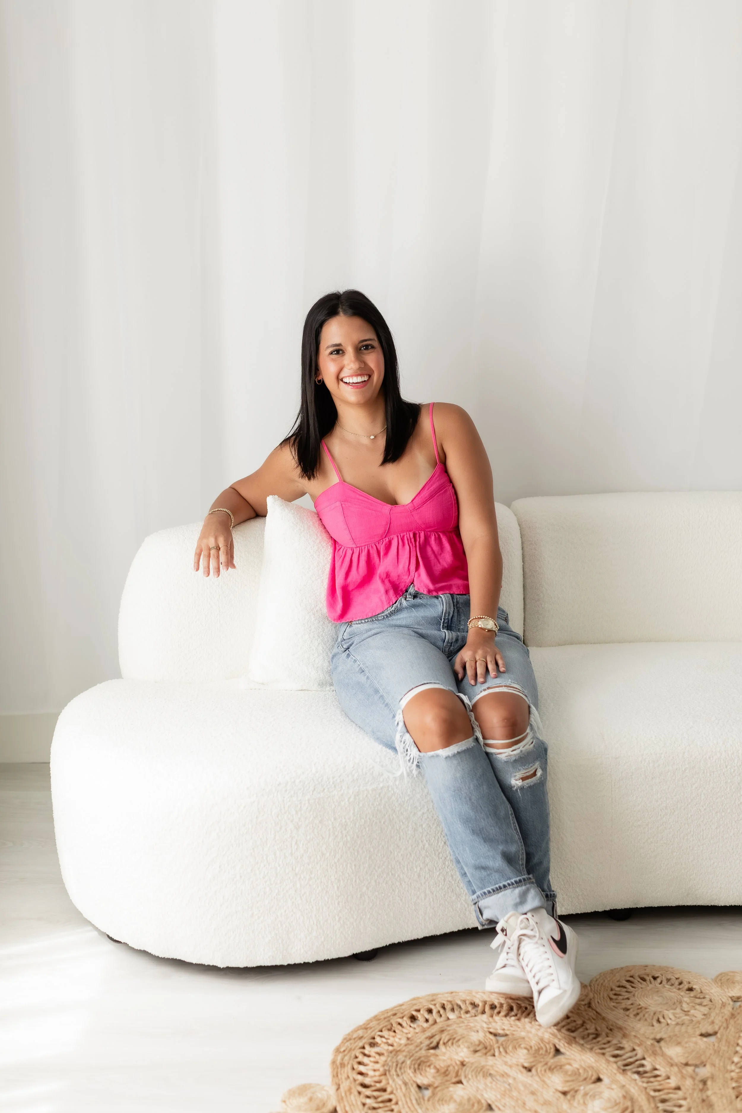 grand-oaks-senior-girl-portrait-high-school-studio-session