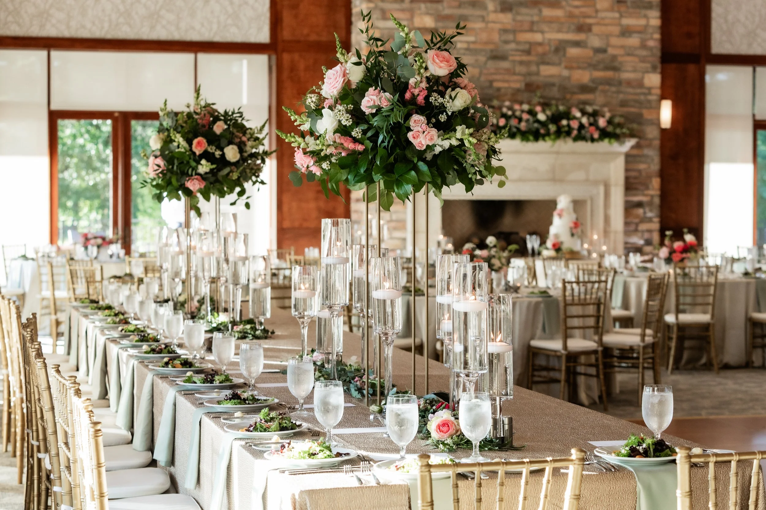 garden-style-reception-decor-woodlands-country-club-wedding