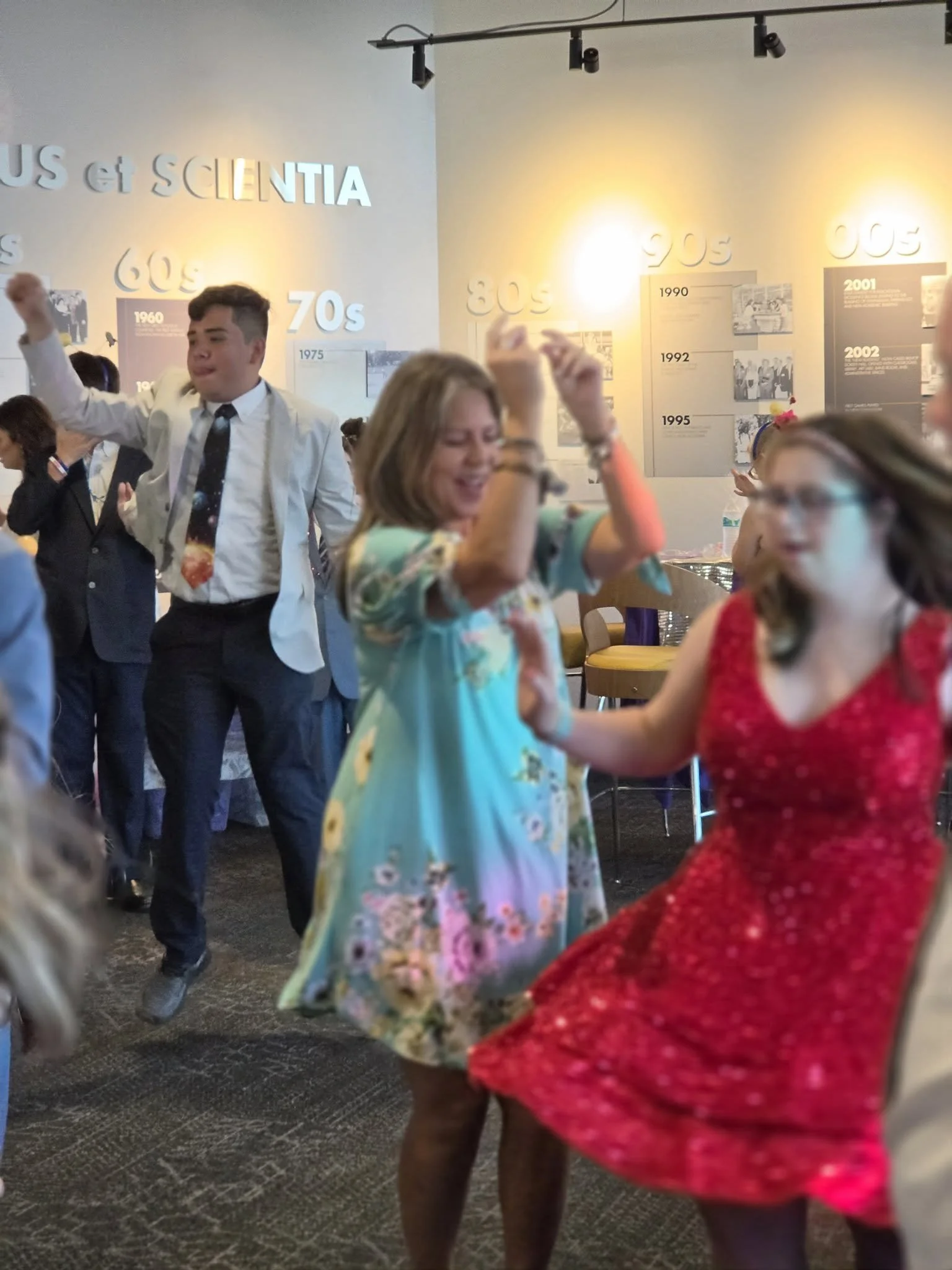 MSC_Prom_202661.jpg