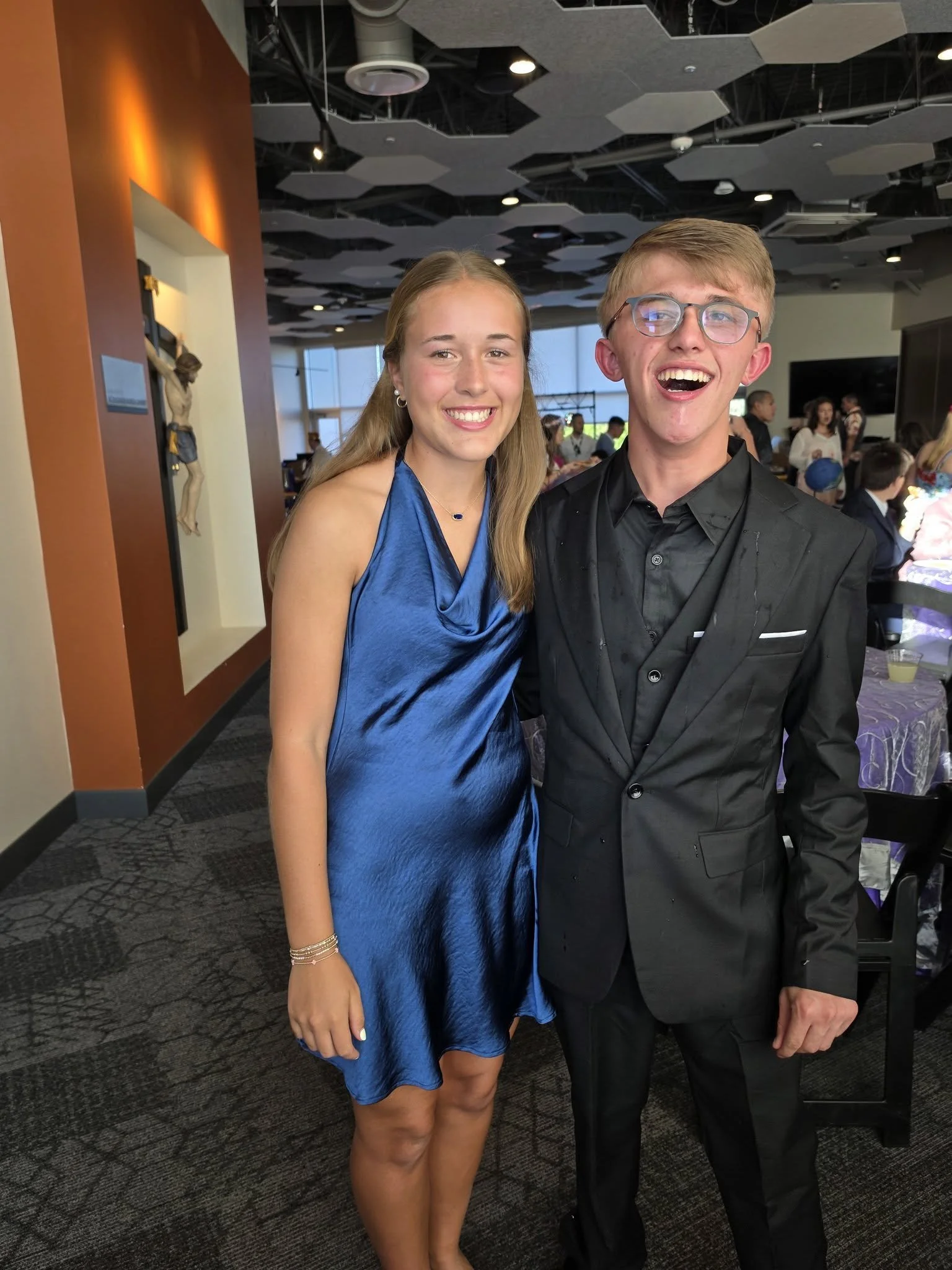 MSC_Prom_202635.jpg