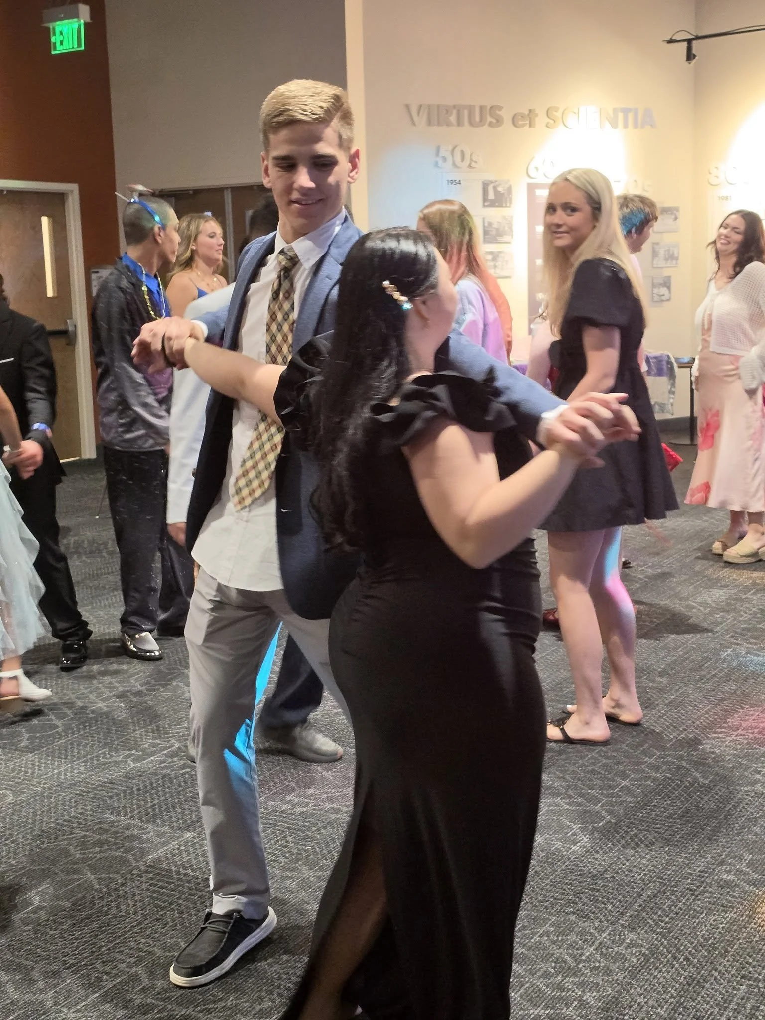 MSC_Prom_202631.jpg