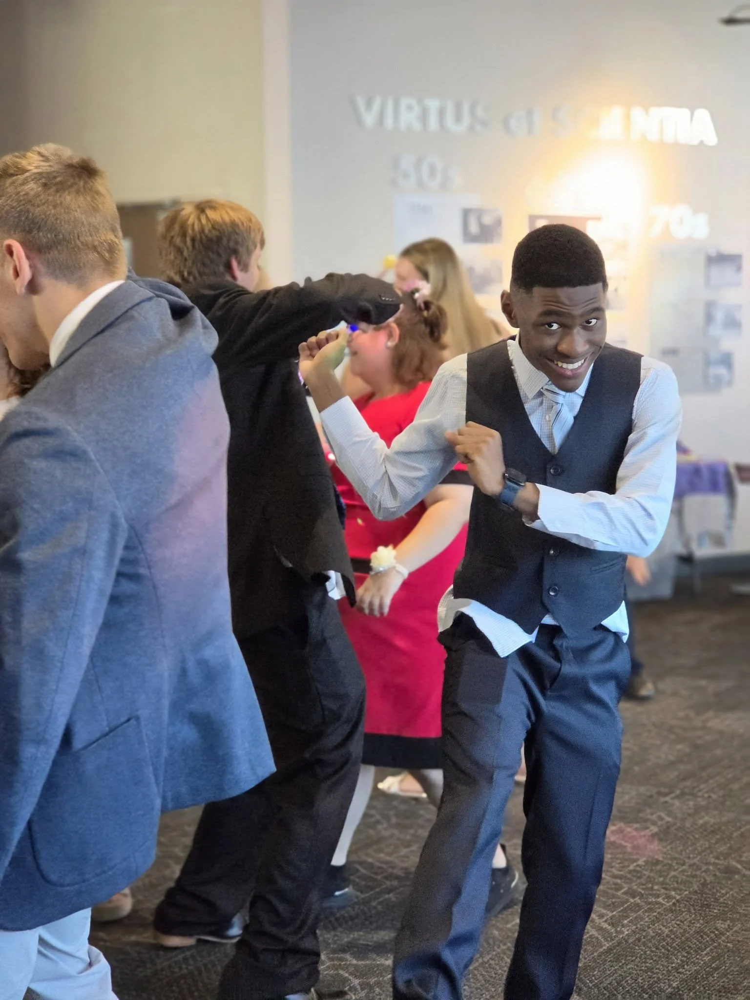 MSC_Prom_202677.jpg