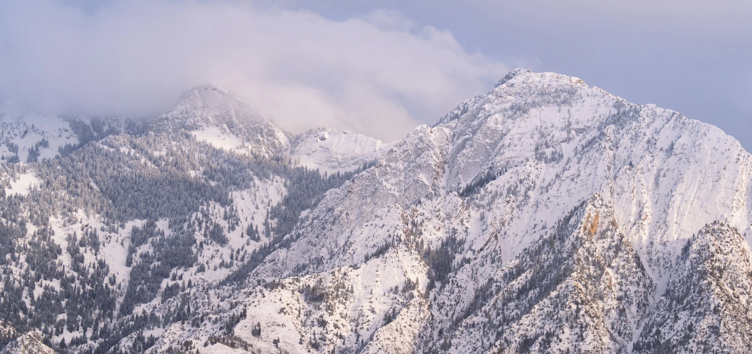 Image of the snow covered mountains like where Wasatch Mountain Media and Alpine Edge are located.