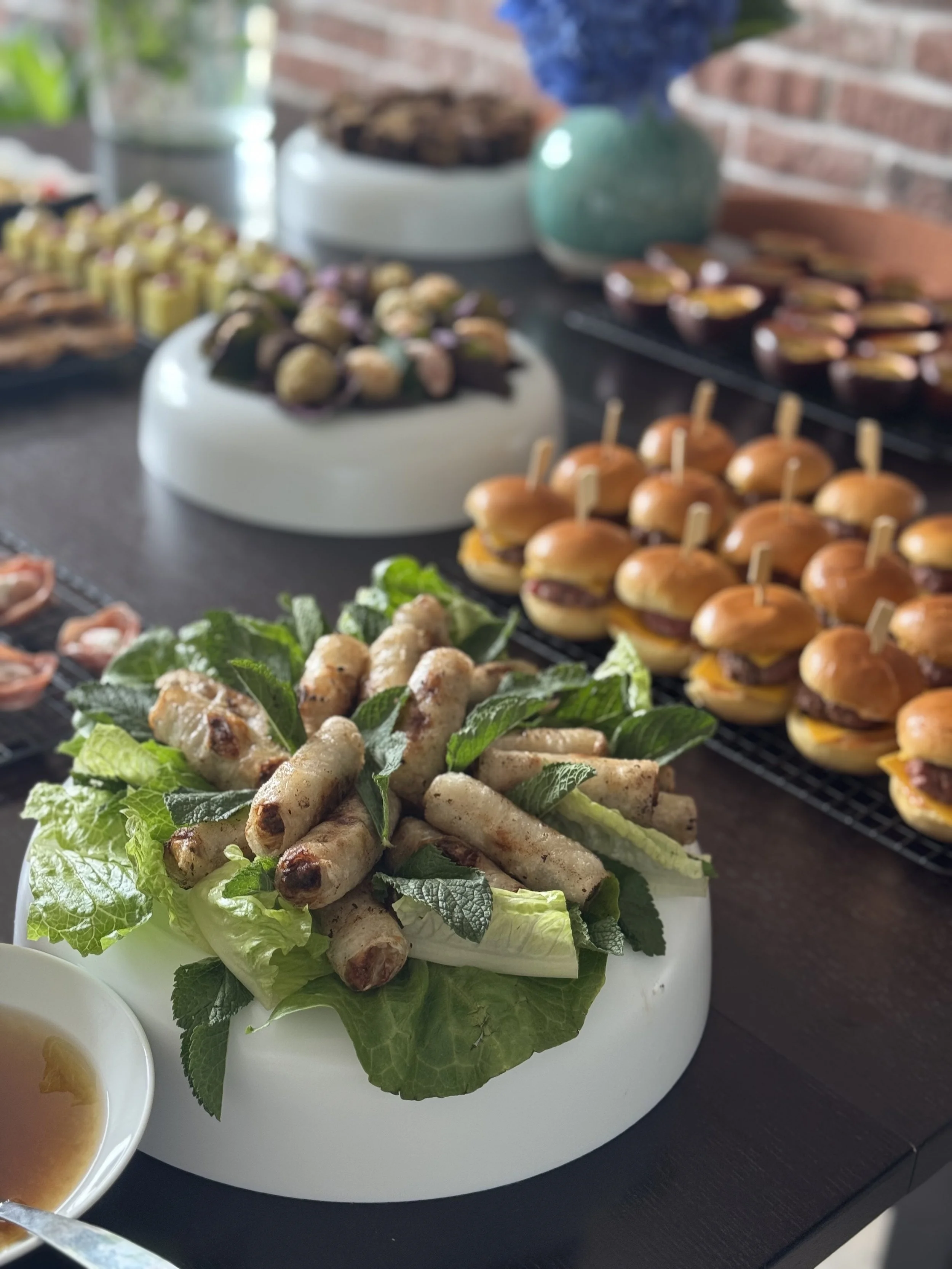 nems-cuisine-vietnamienne-bouchée-événementiel-traiteur-dijon.jpg