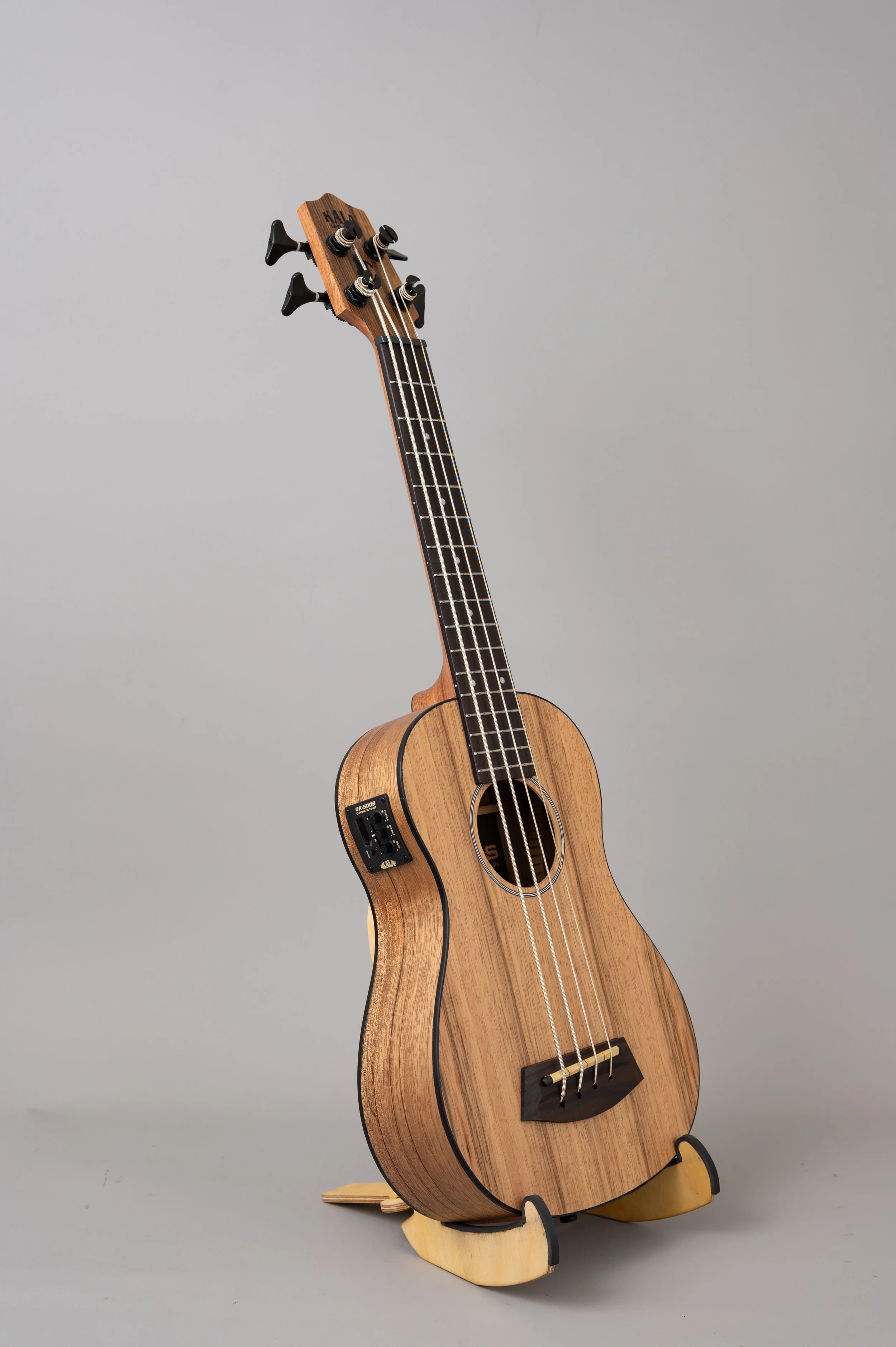 Kala U-Bass Pacific Walnut-2390.jpg