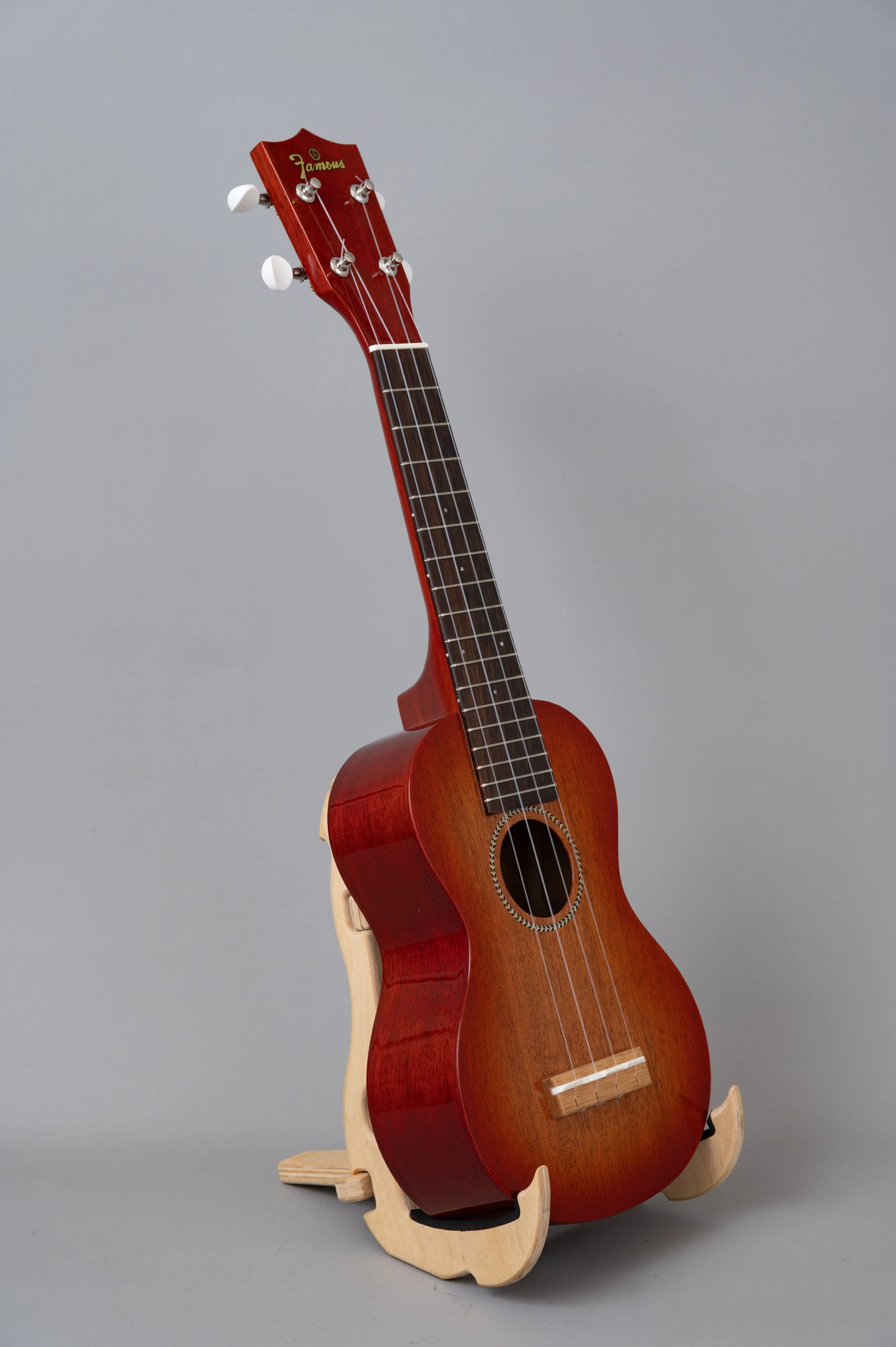 Famous FS-7G-2801.jpg