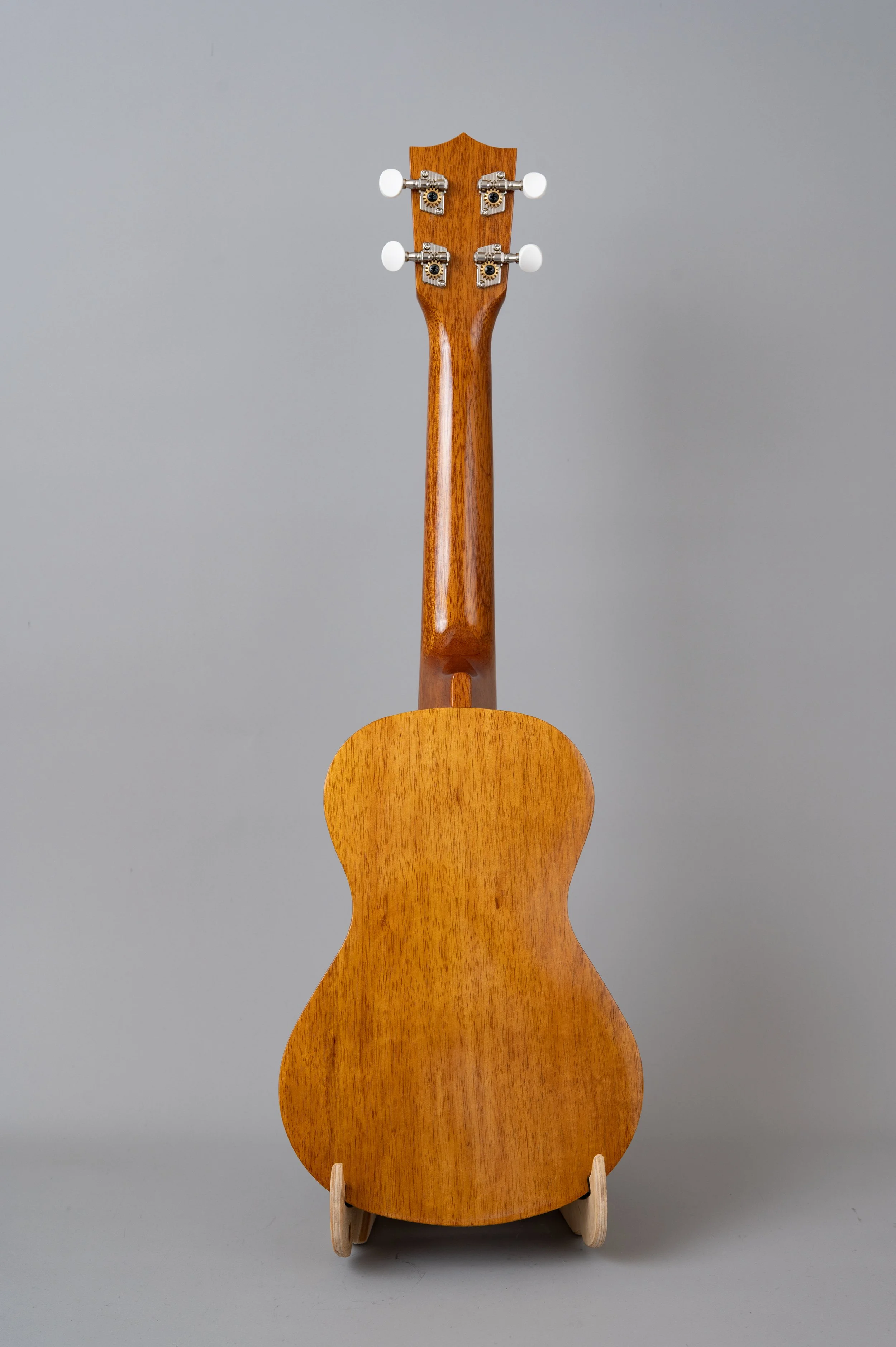 Famous FC-5G-2887.jpg