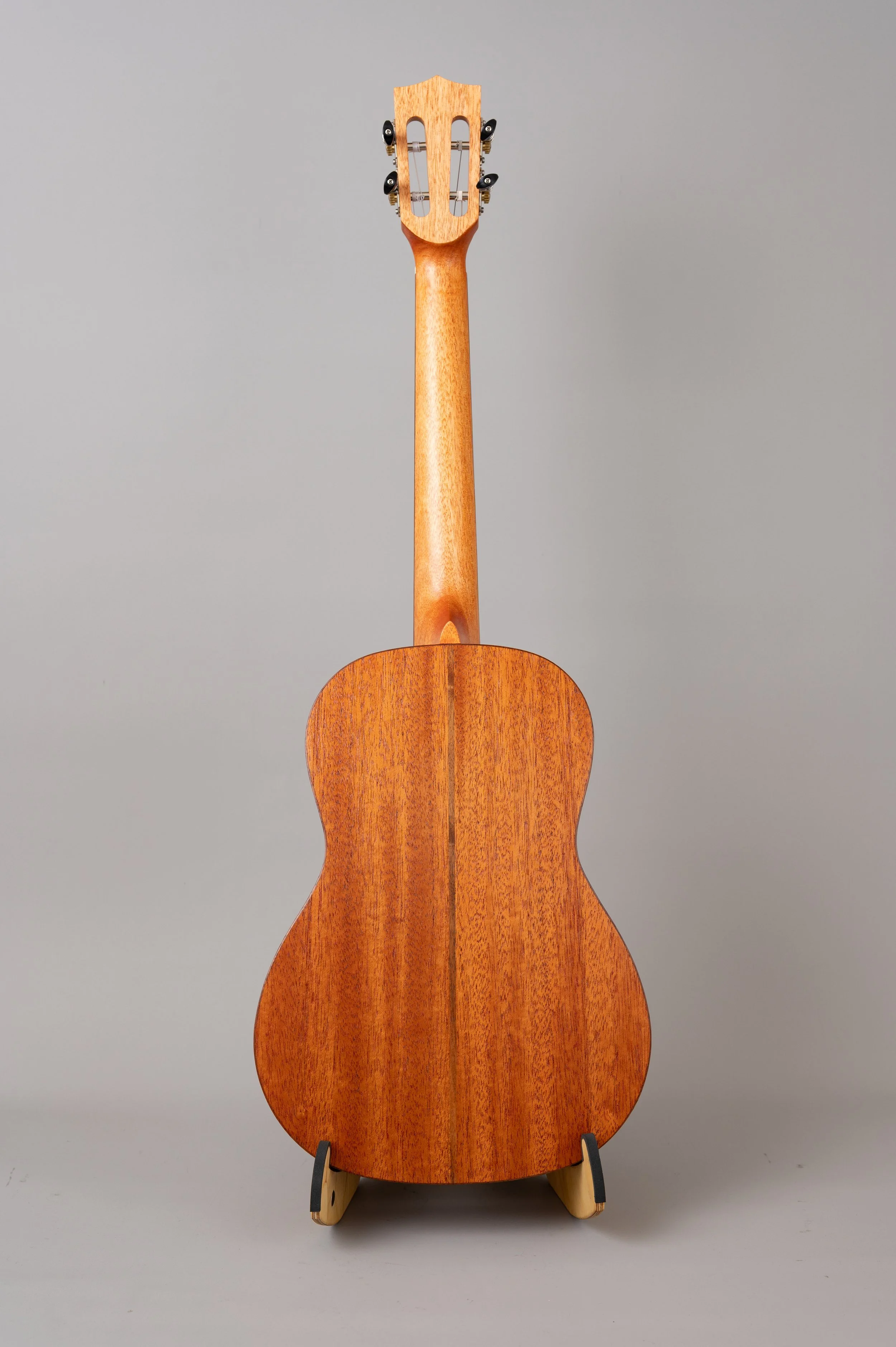 Ohana BK-32-2479.jpg