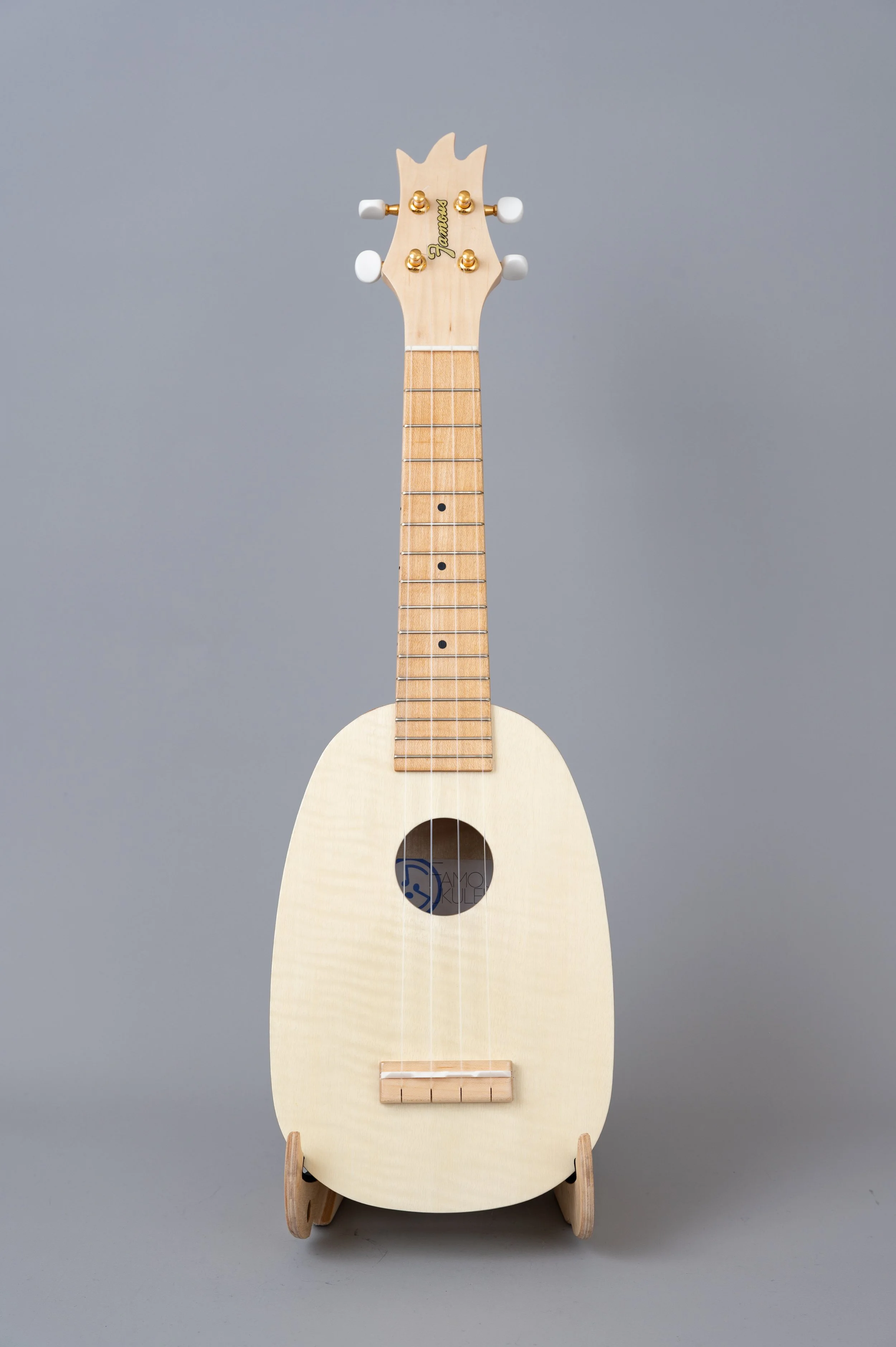 Famous FS-S10PN-2741.jpg