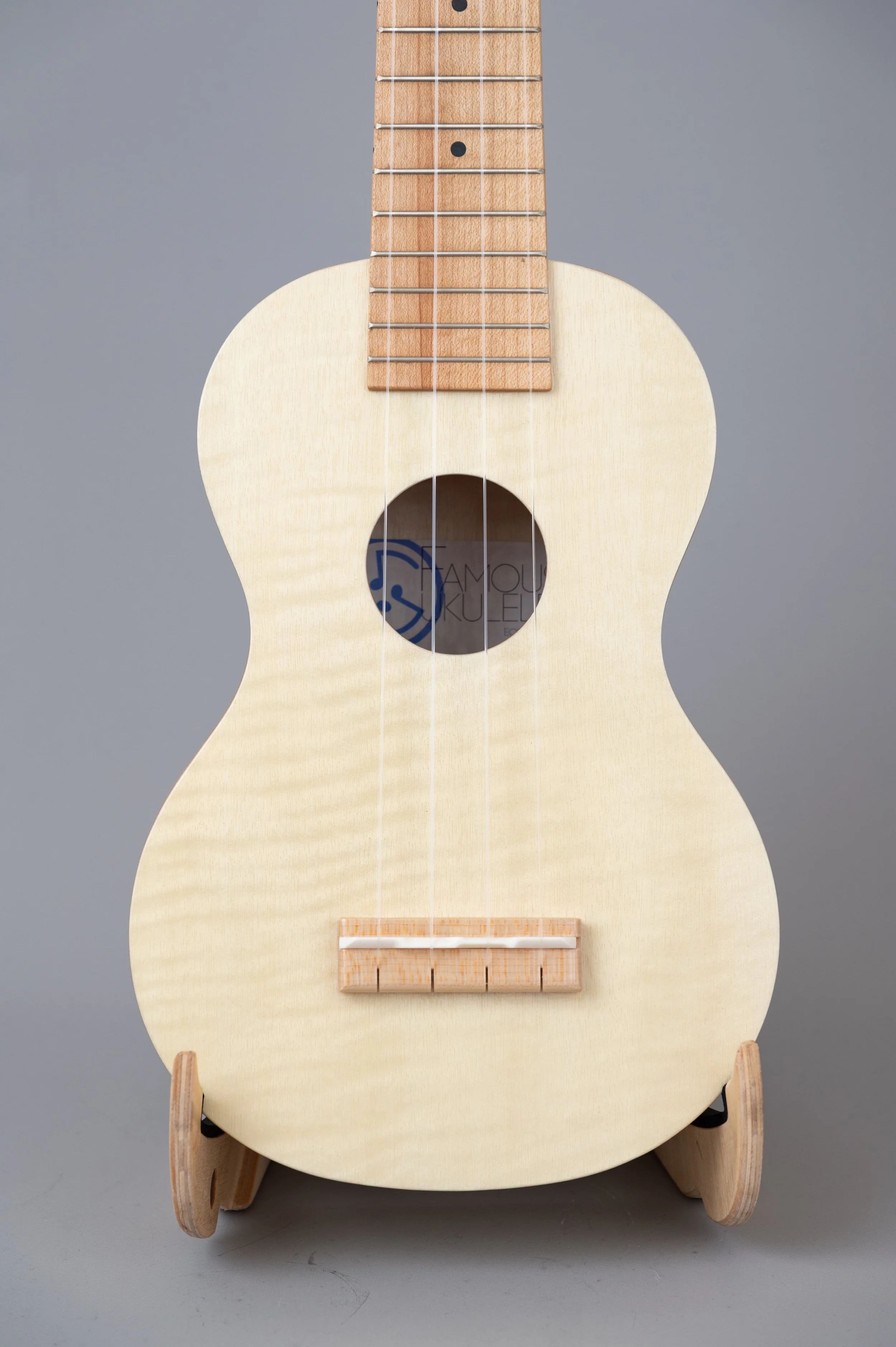 Famous FS-S10N-2725.jpg