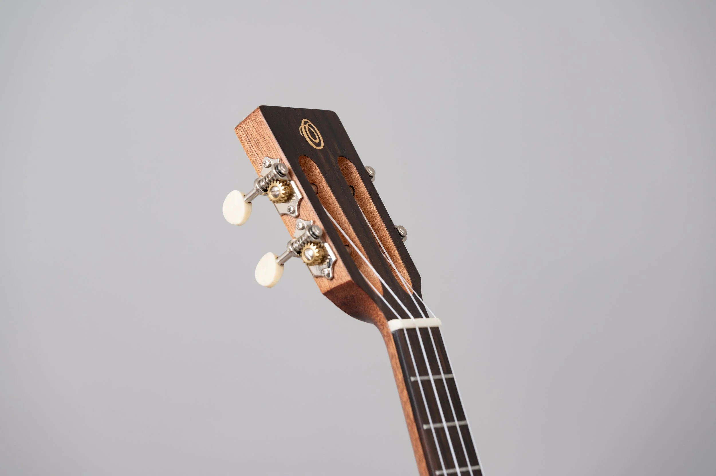 Ohana TK-70R-2524.jpg