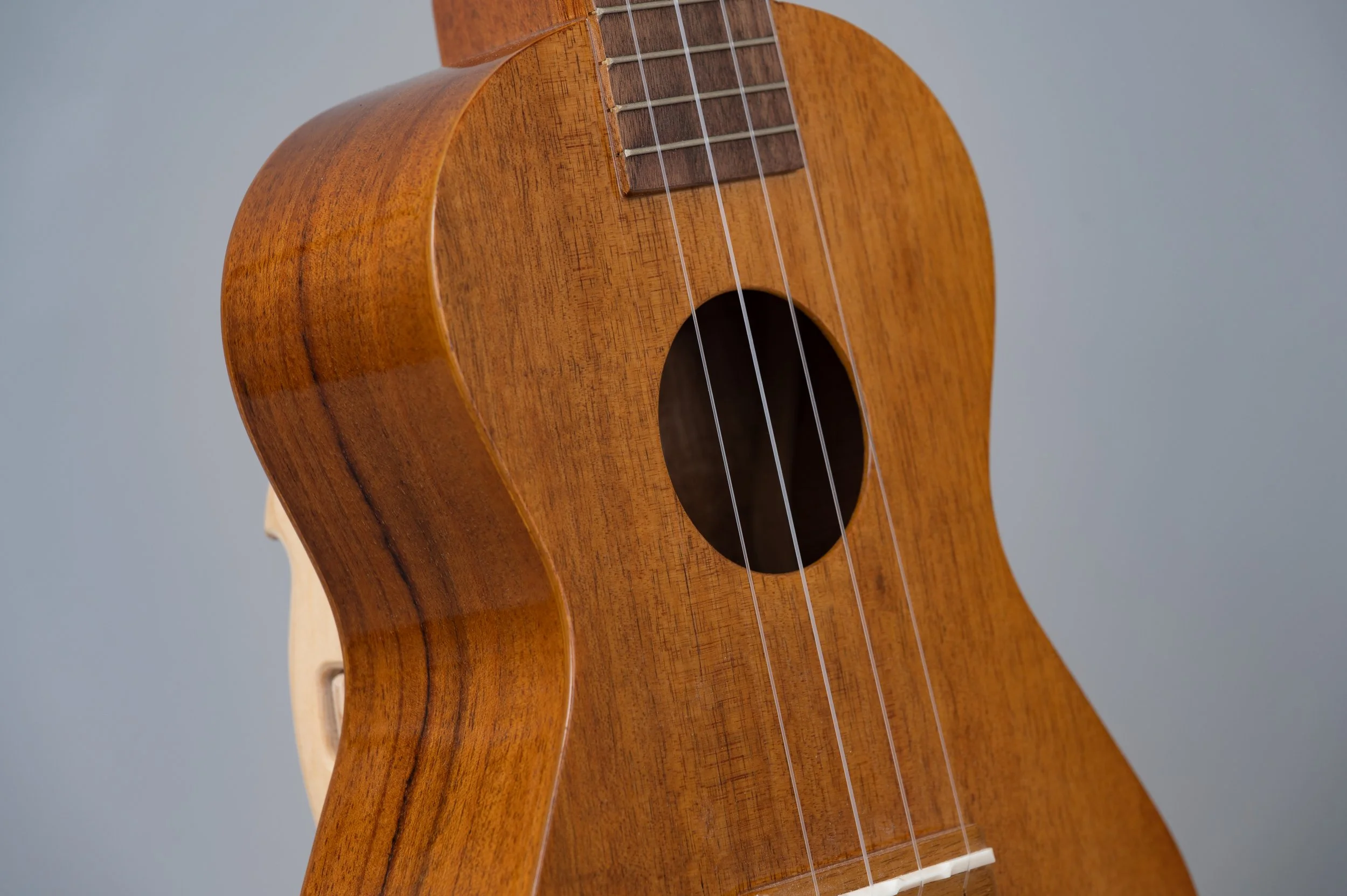 Famous FC-5G-2899.jpg