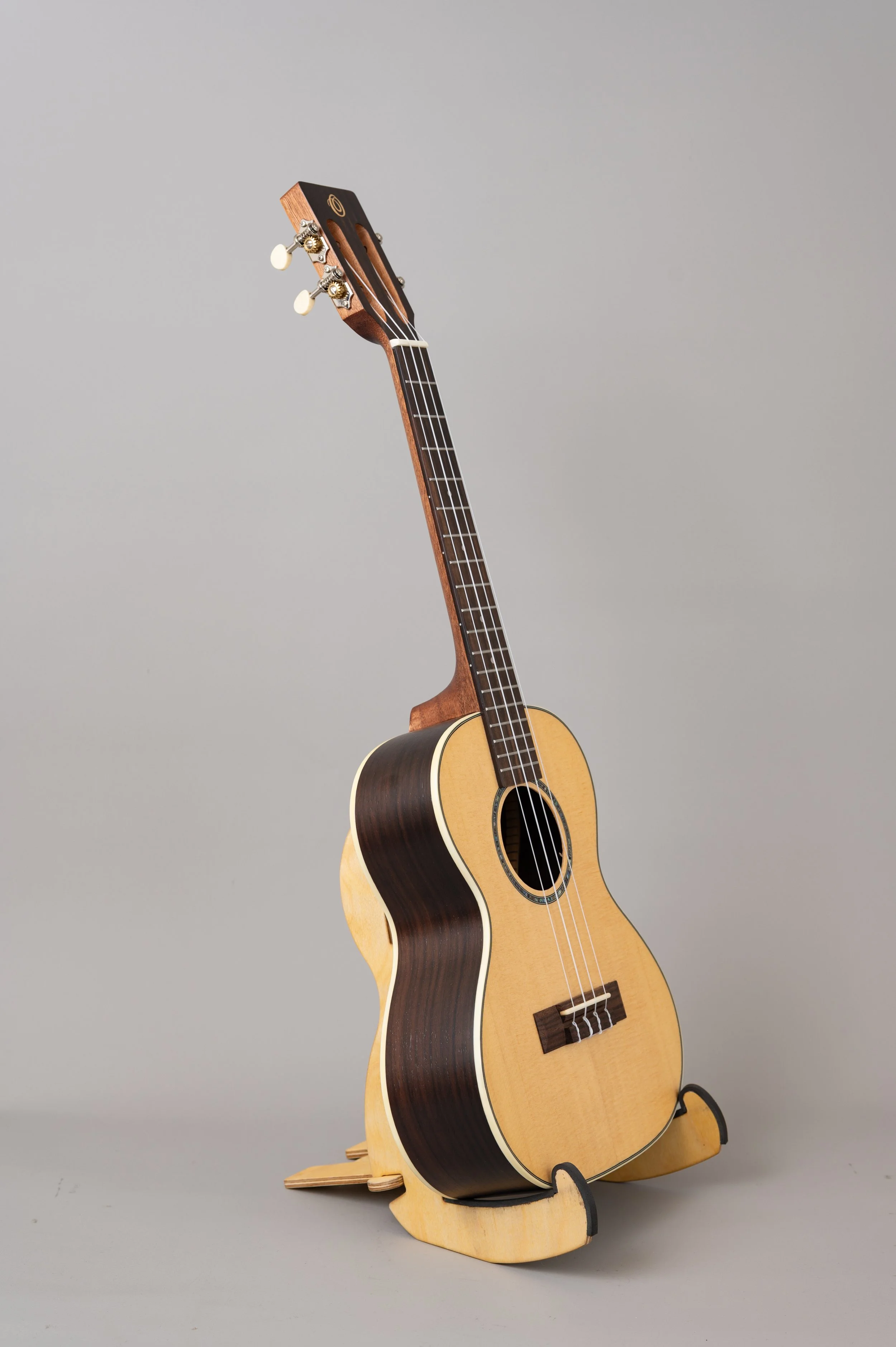 Ohana TK-70R-2523.jpg