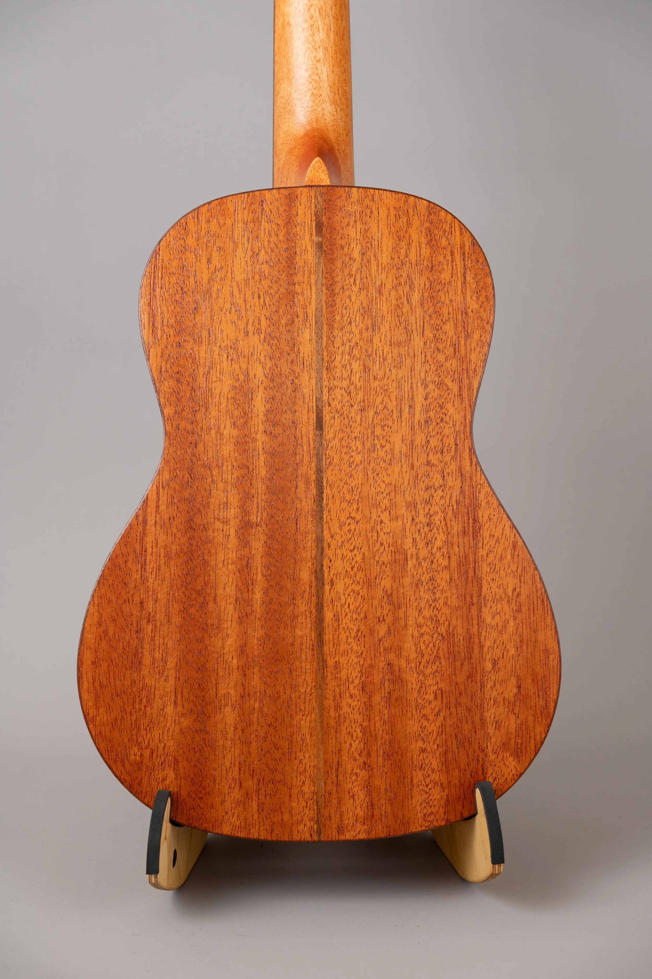 Ohana BK-32-2482.jpg