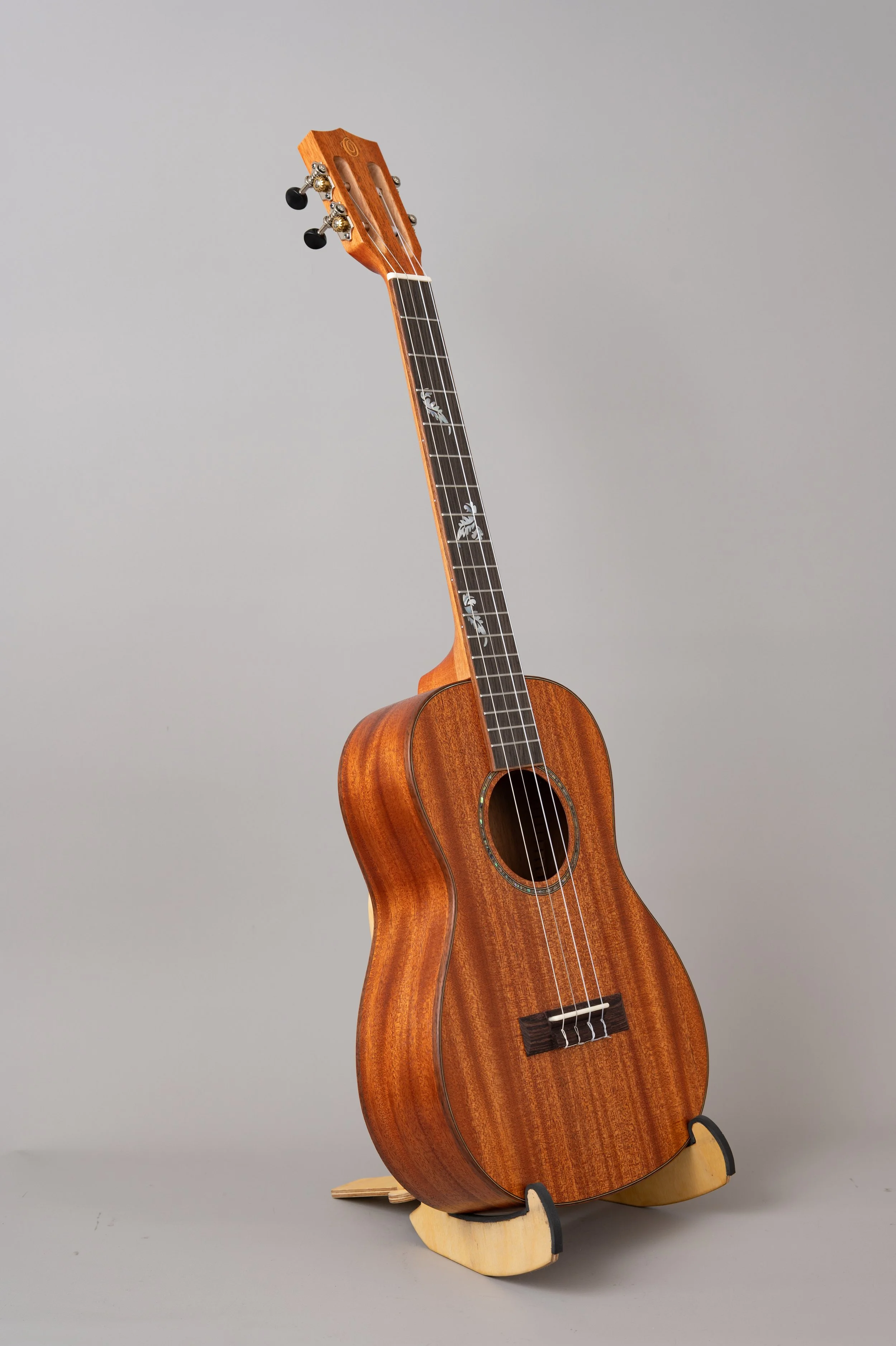 Ohana BK-32-2484.jpg