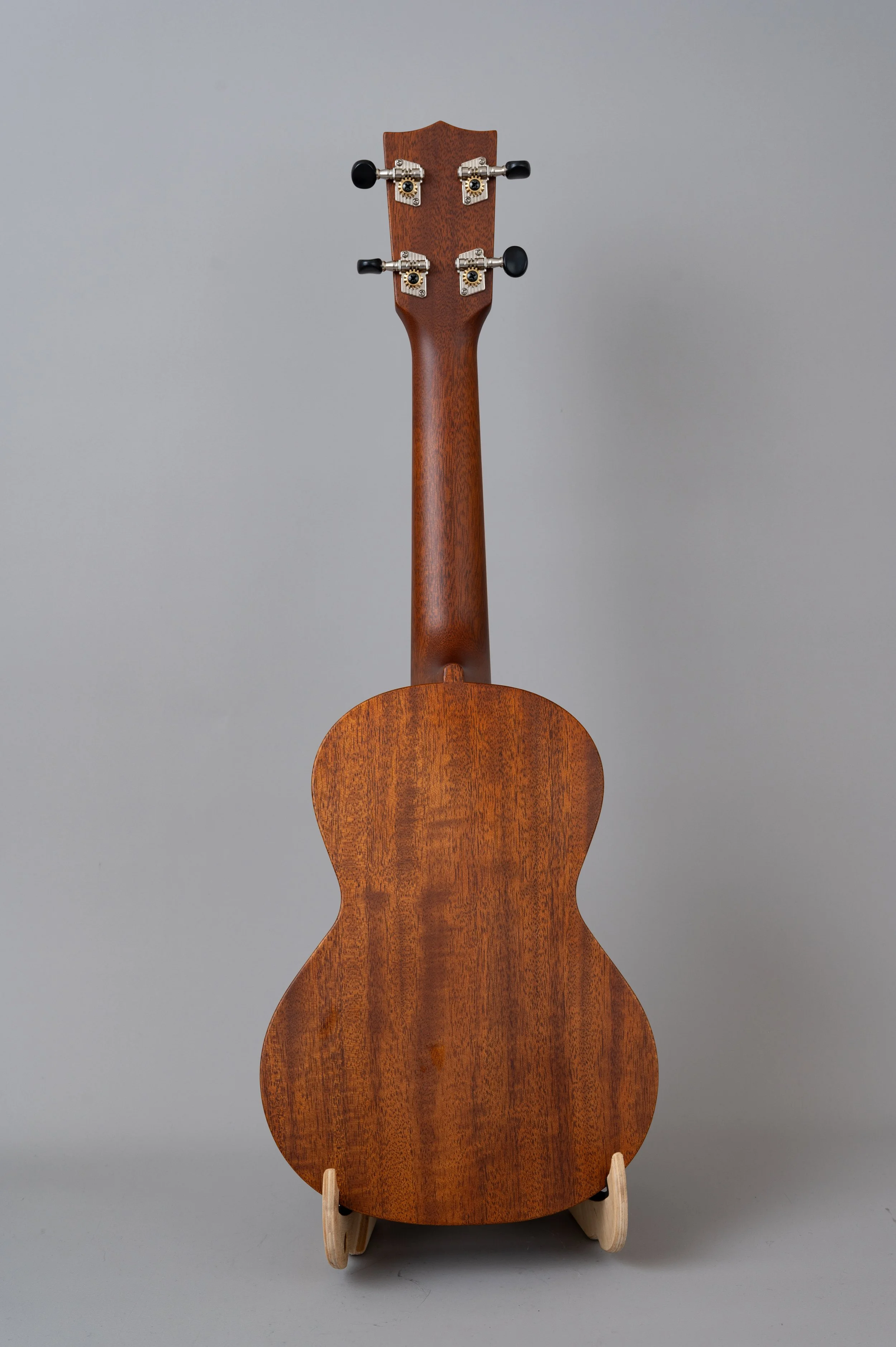 Kiwaya LC-2957.jpg