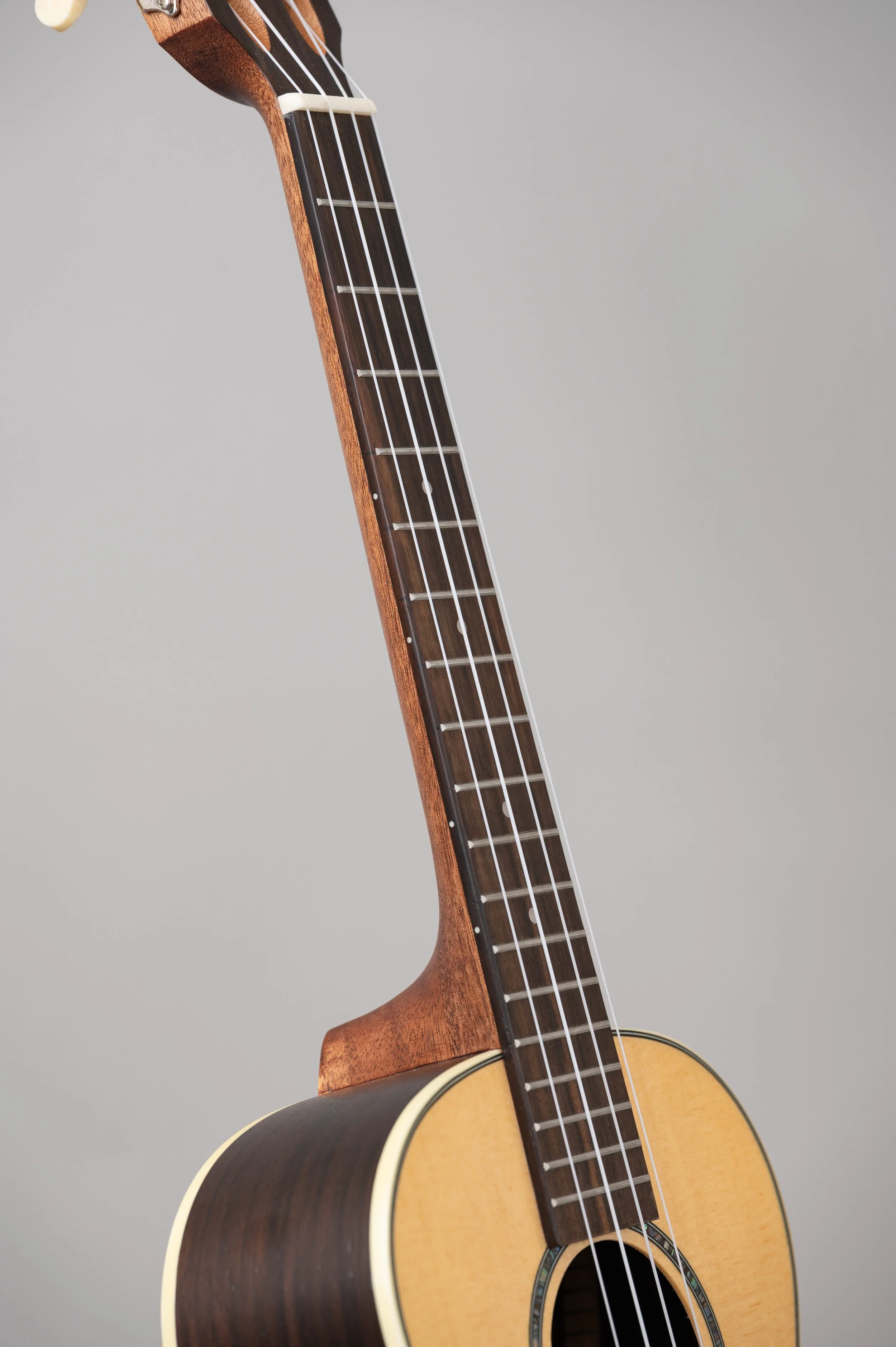 Ohana TK-70R-2525.jpg