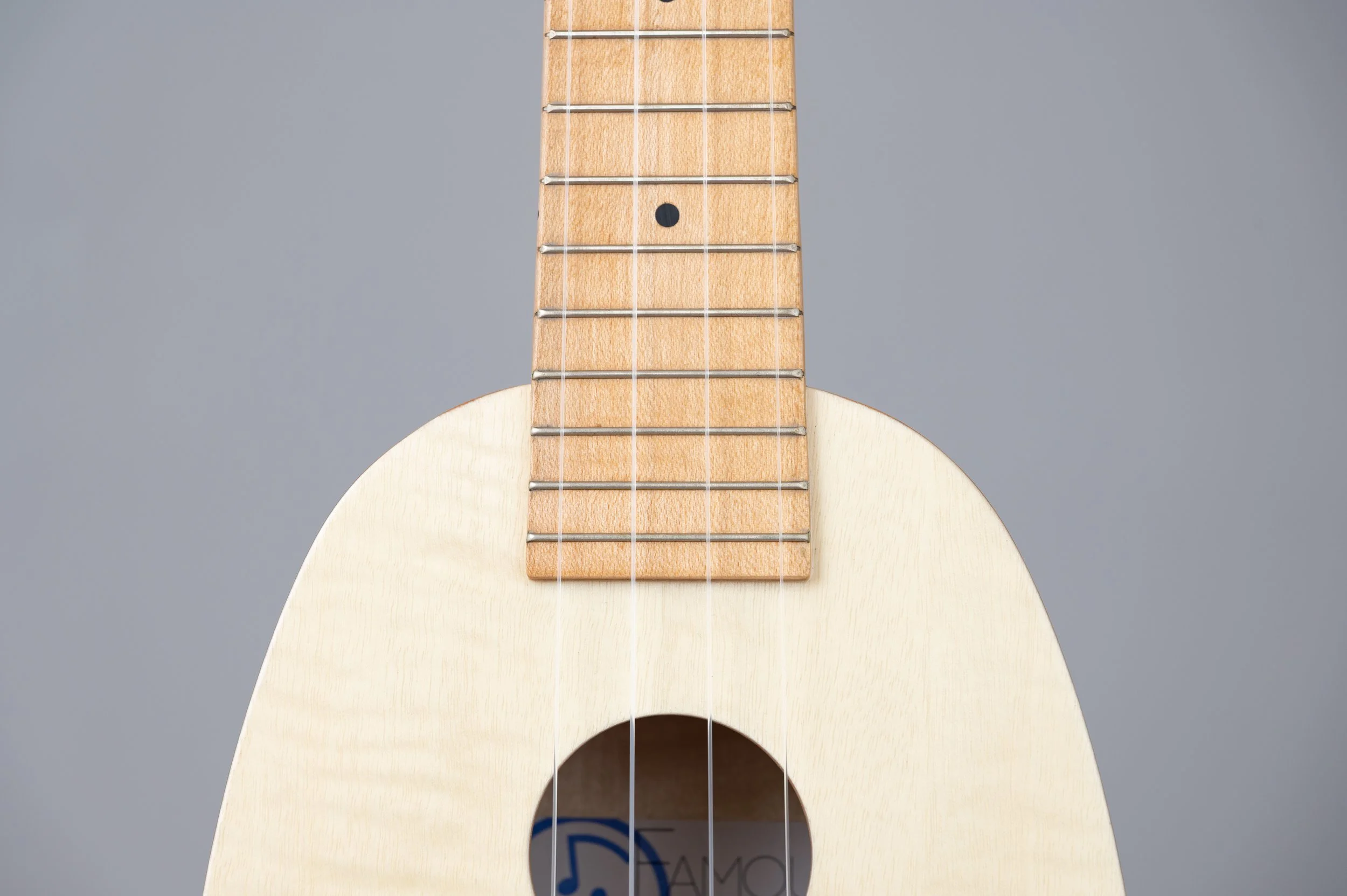 Famous FS-S10PN-2746.jpg