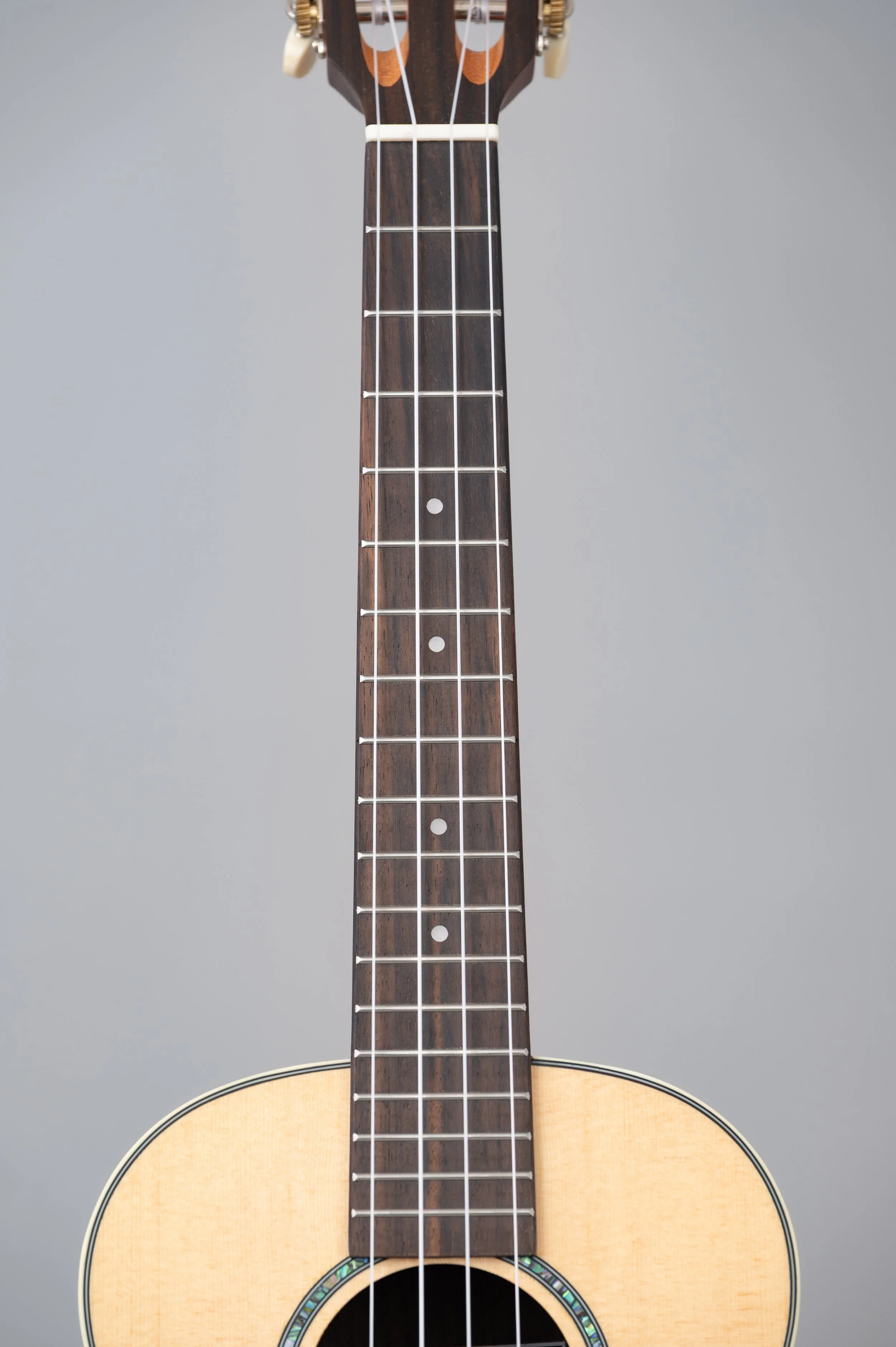 Ohana TK-70R-2513.jpg