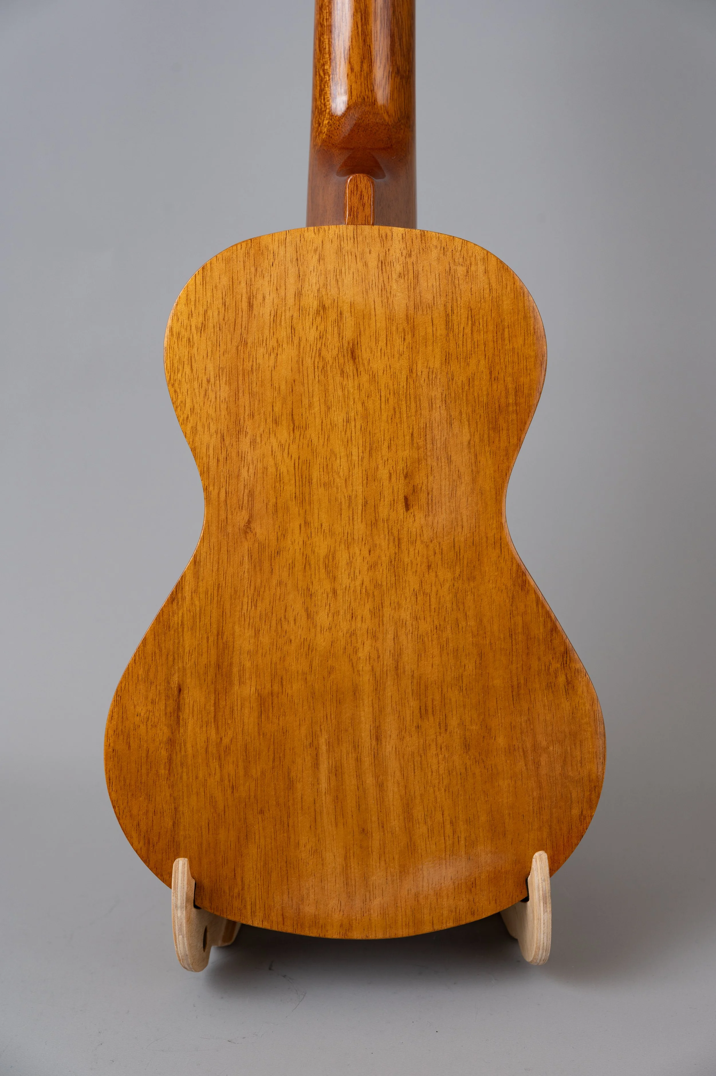 Famous FC-5G-2891.jpg