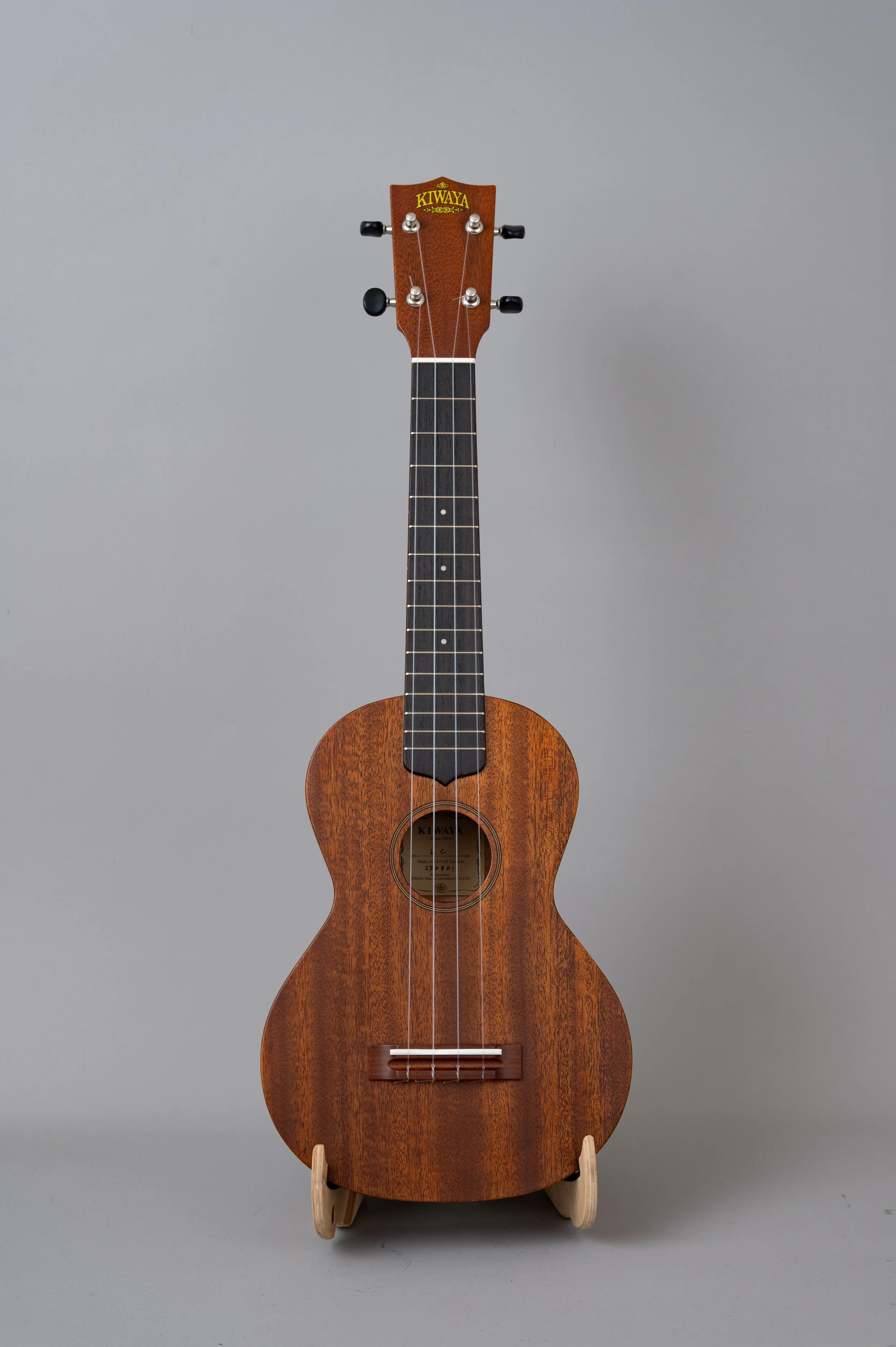Kiwaya LC-2948.jpg
