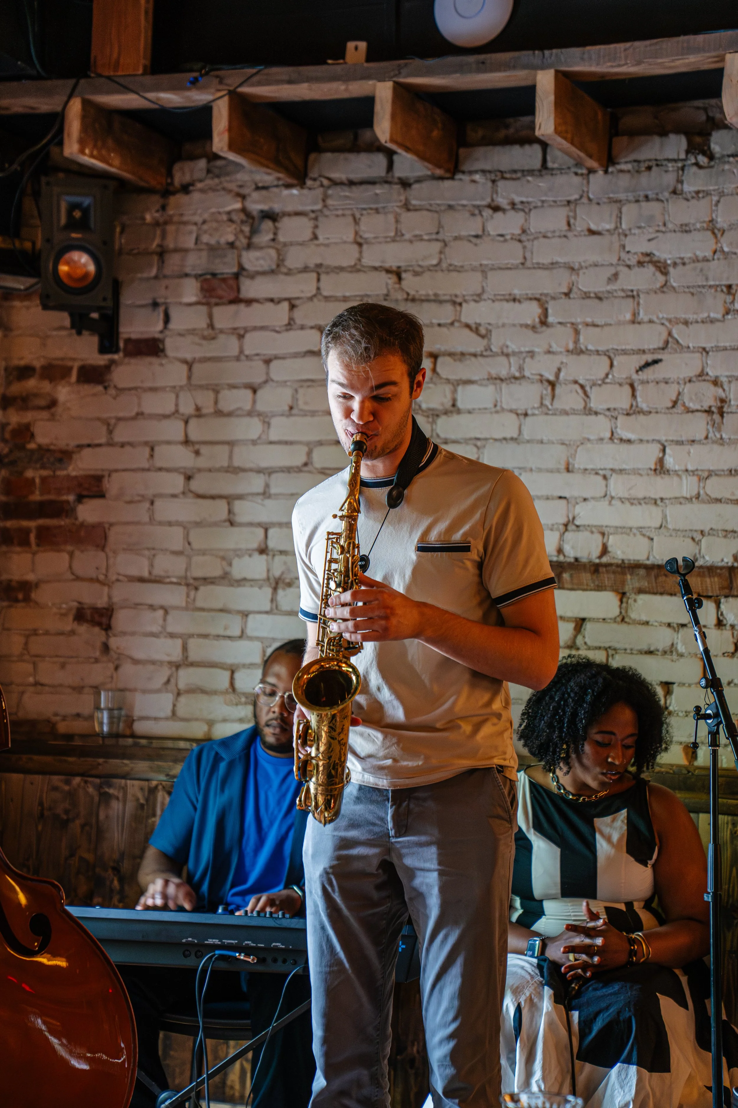 Jeremy sitting in with the Rianna Walcott trio