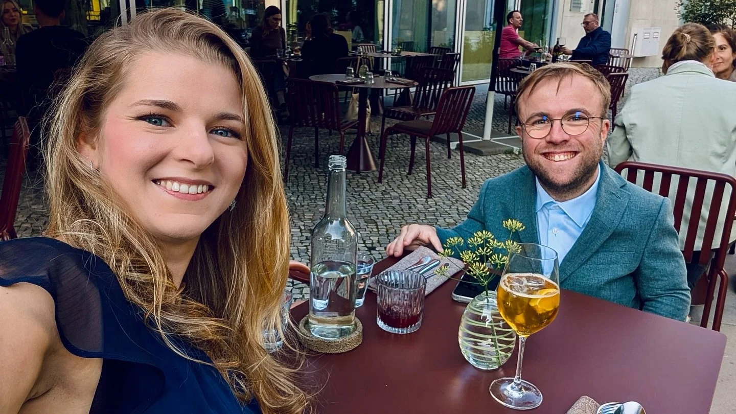 Endlich mal wieder Fine Dining mit Frau Dr. Boehnke 😆🤩
Auf gute alte Zeiten in der Schmerzambulanz 🙌👨‍⚕️👩‍⚕️
#berlin #charité #finedining #michellin