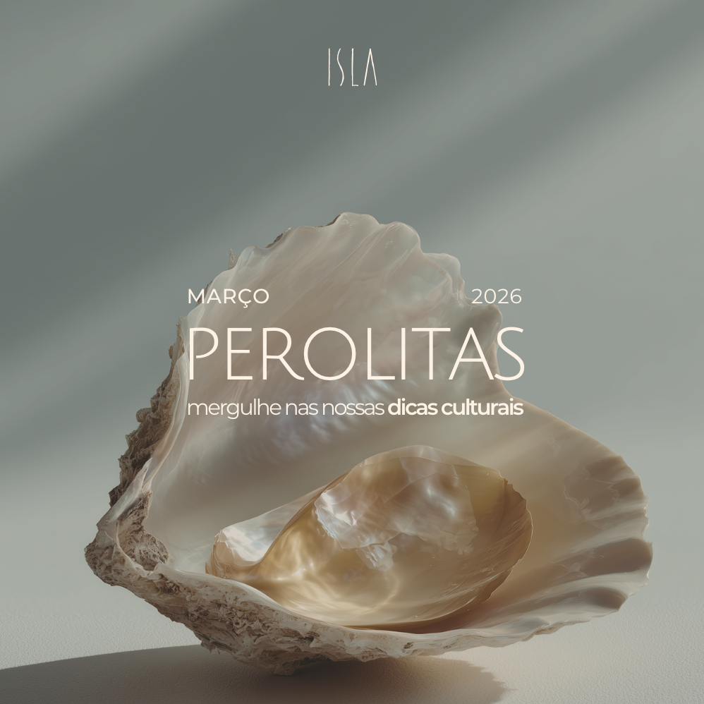 Casca de ostra com pérola visível, fundo neutro, texto sobre dicas culturais e mergulho na cultura de pérolas.