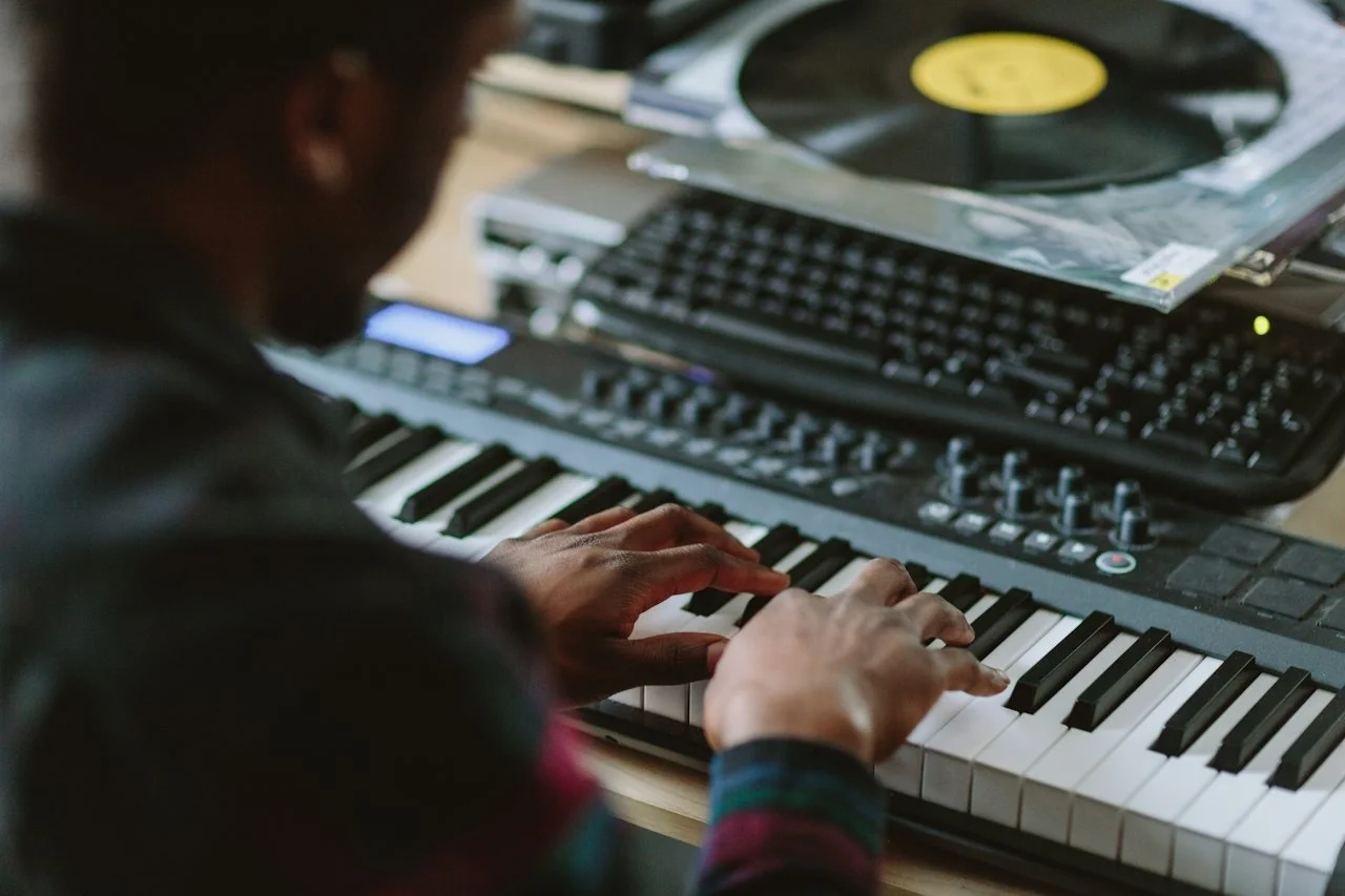 Yohana Lopes Consultora de human insights: Mercado fonográfico no Brasil, Pesquisa Qualitativa e Quantitativa.