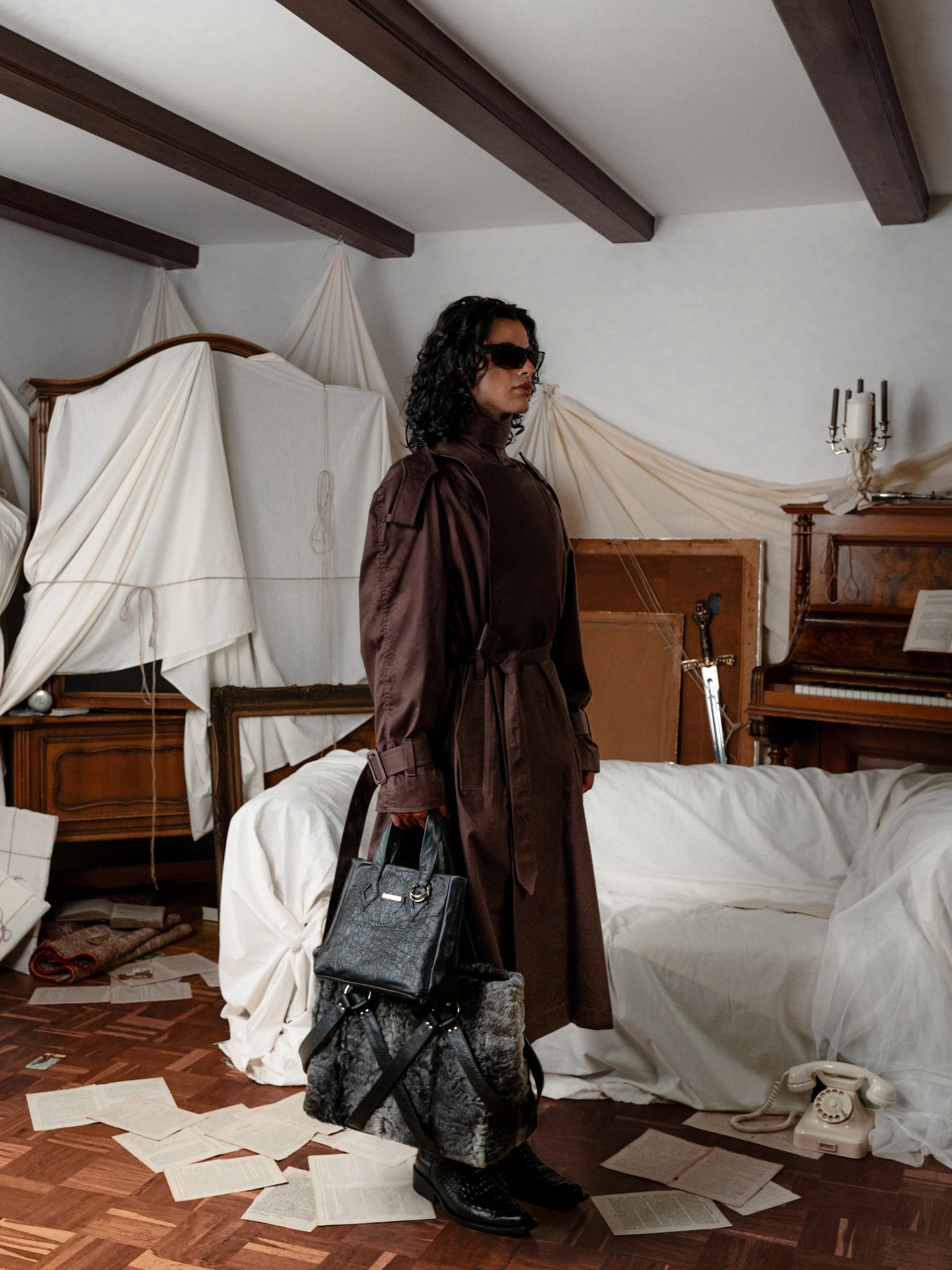 Lookbook-Trench-Traveller-retouch-02.jpg