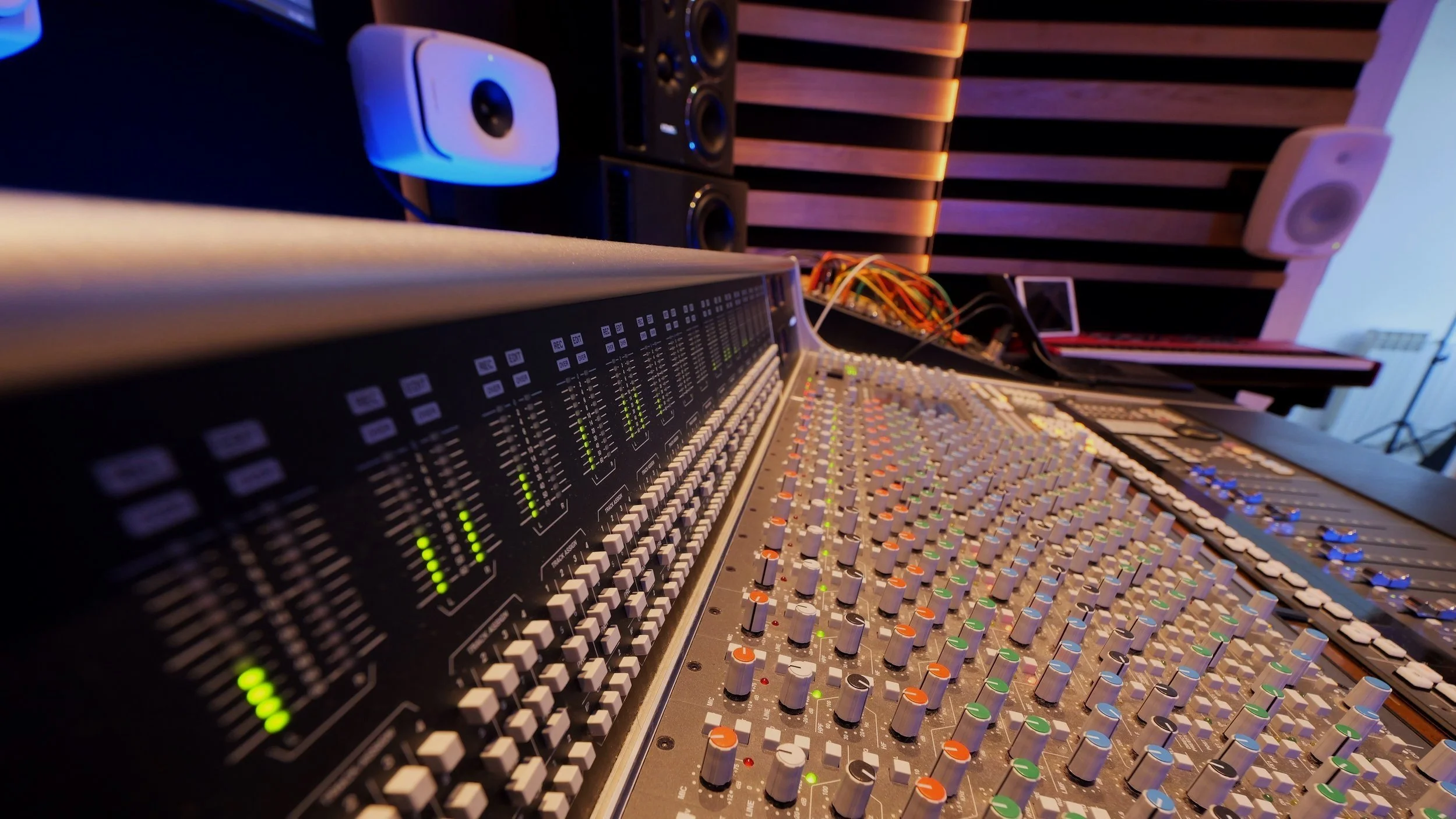 Longplay Studios SSL 924 Delta mixing desk