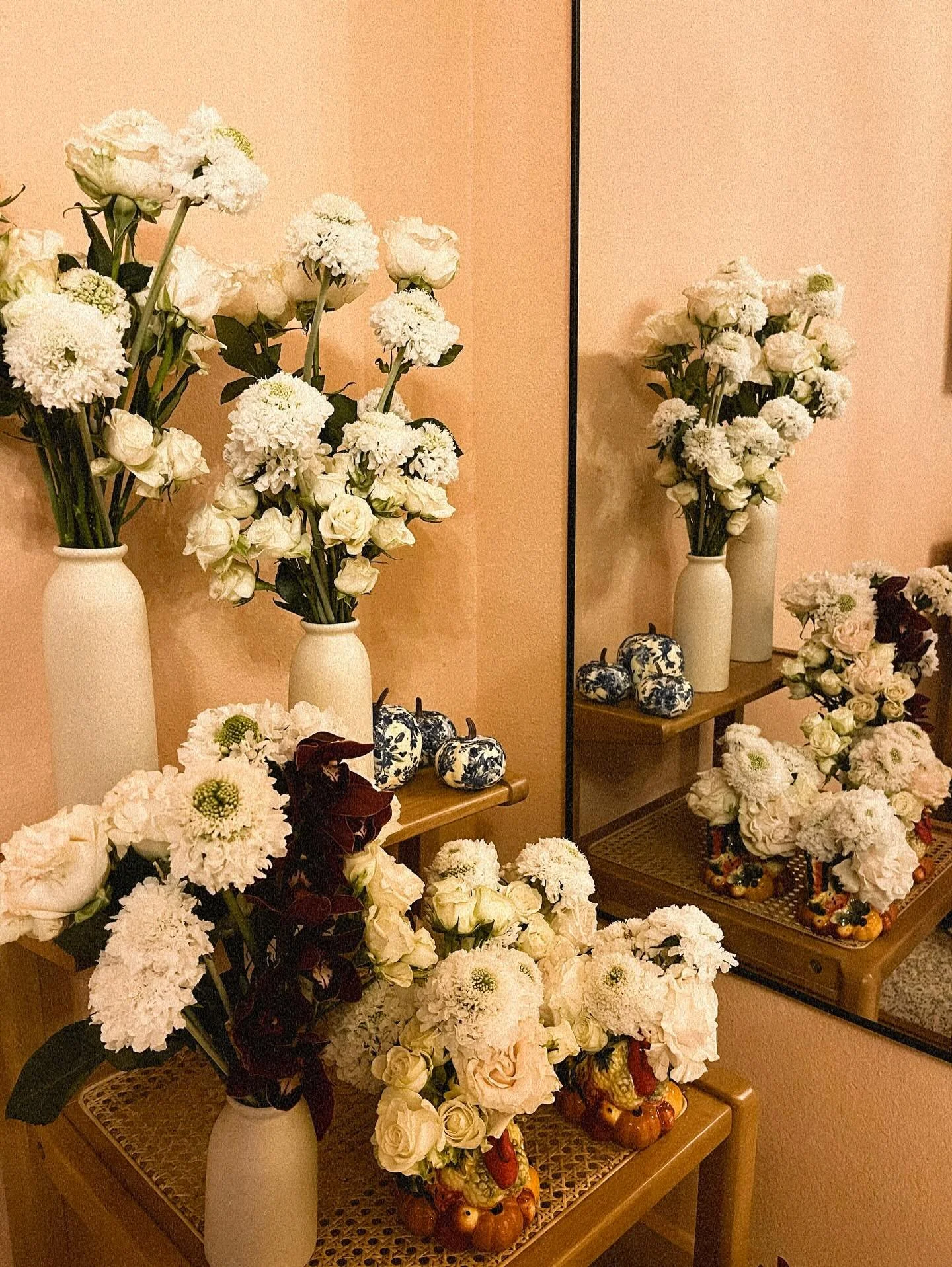 Thanksgiving flowers 🦃

#ThanksgivingFlowers #FallFlorals #AutumnBlooms #SeasonalFlowers
#WhiteFlorals #NeutralFlorals #CreamyBlooms #TexturedFlorals
#HolidayFlowers #FlowerDesigner #FloralDesign #feverdreamflorals