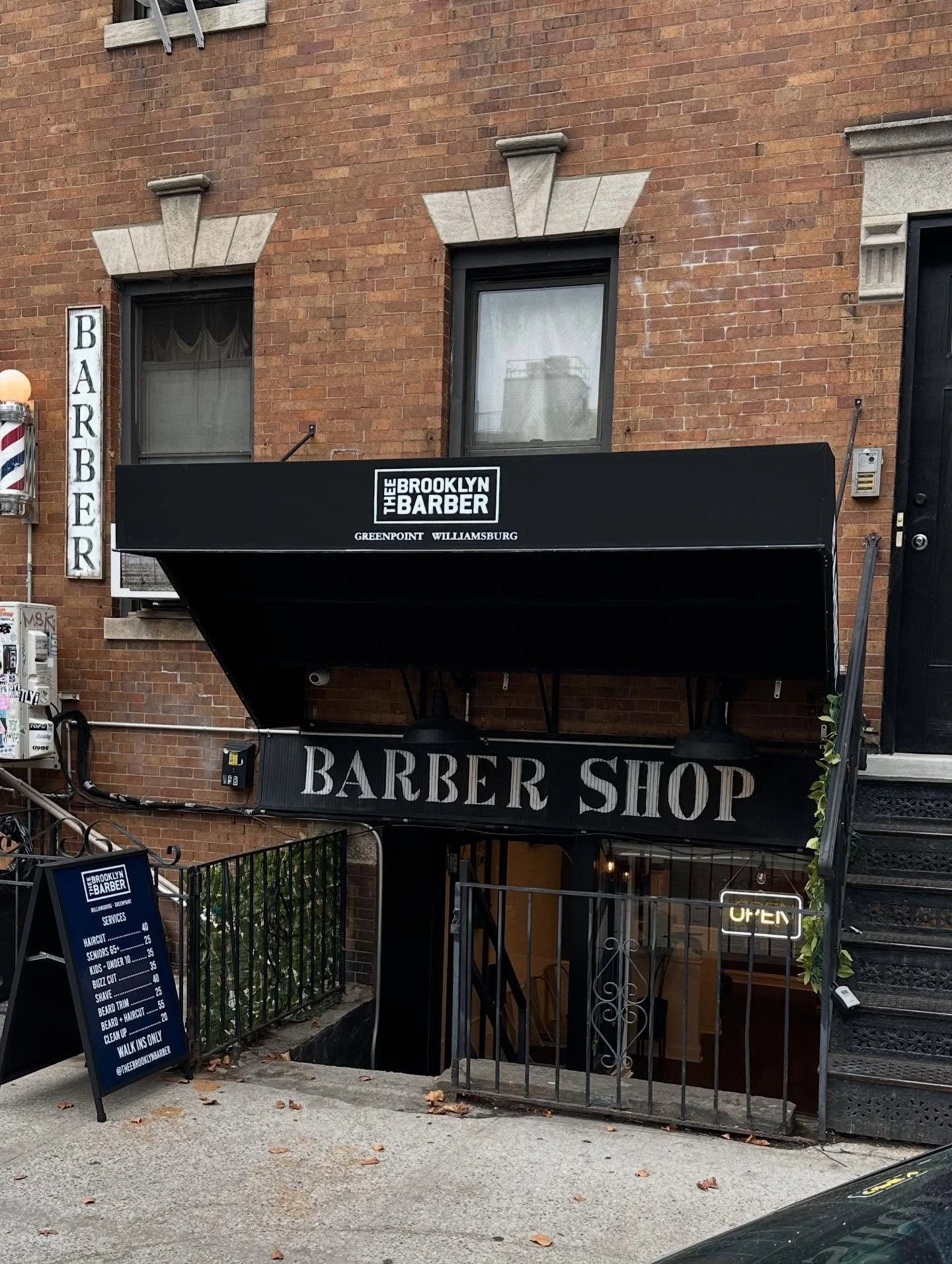 #GLASigns #Barber #Sign #NYC #BK