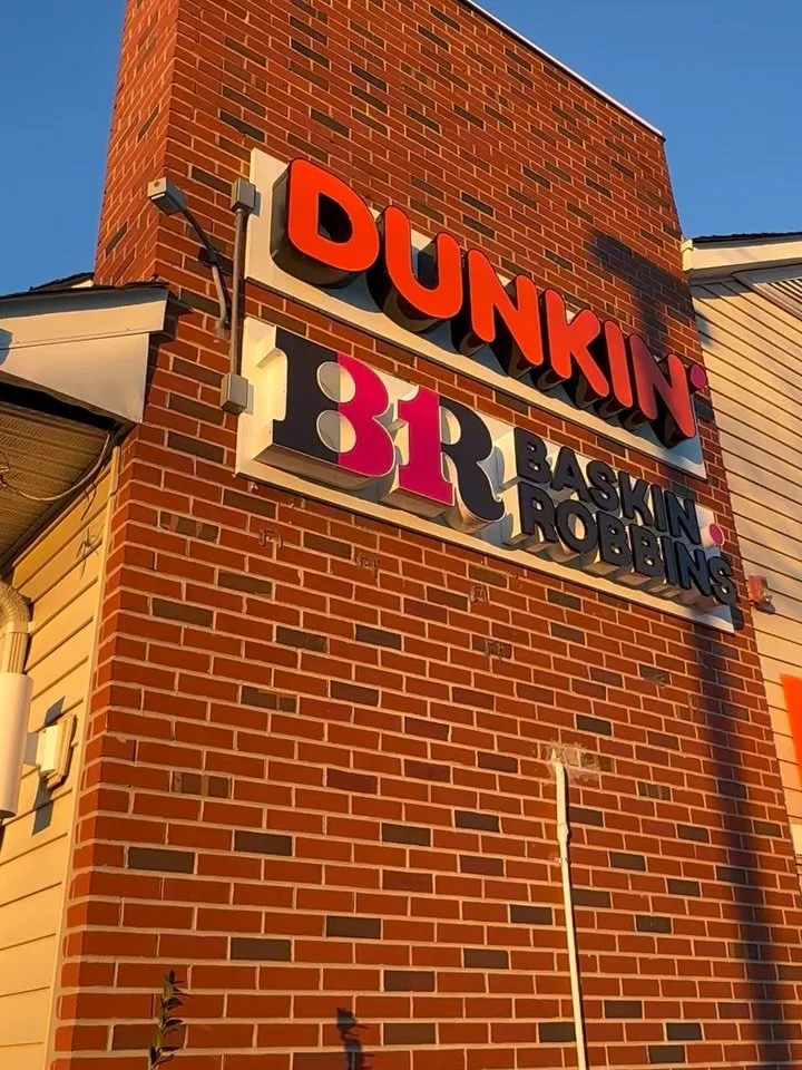 #GLASigns #DUNKIN #BASKINROBBINS #☕️ #🍩