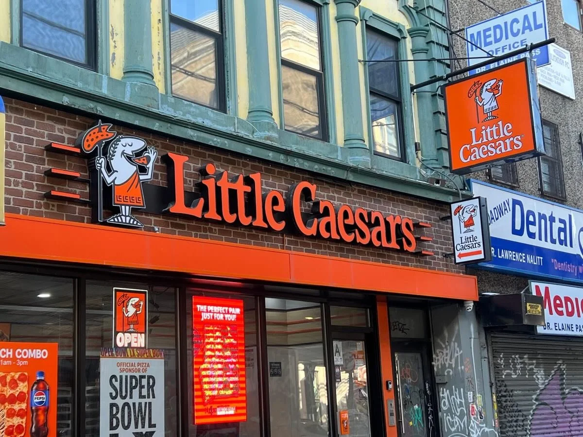 #GLASigns #LittleCaesars #Pizza #NYC